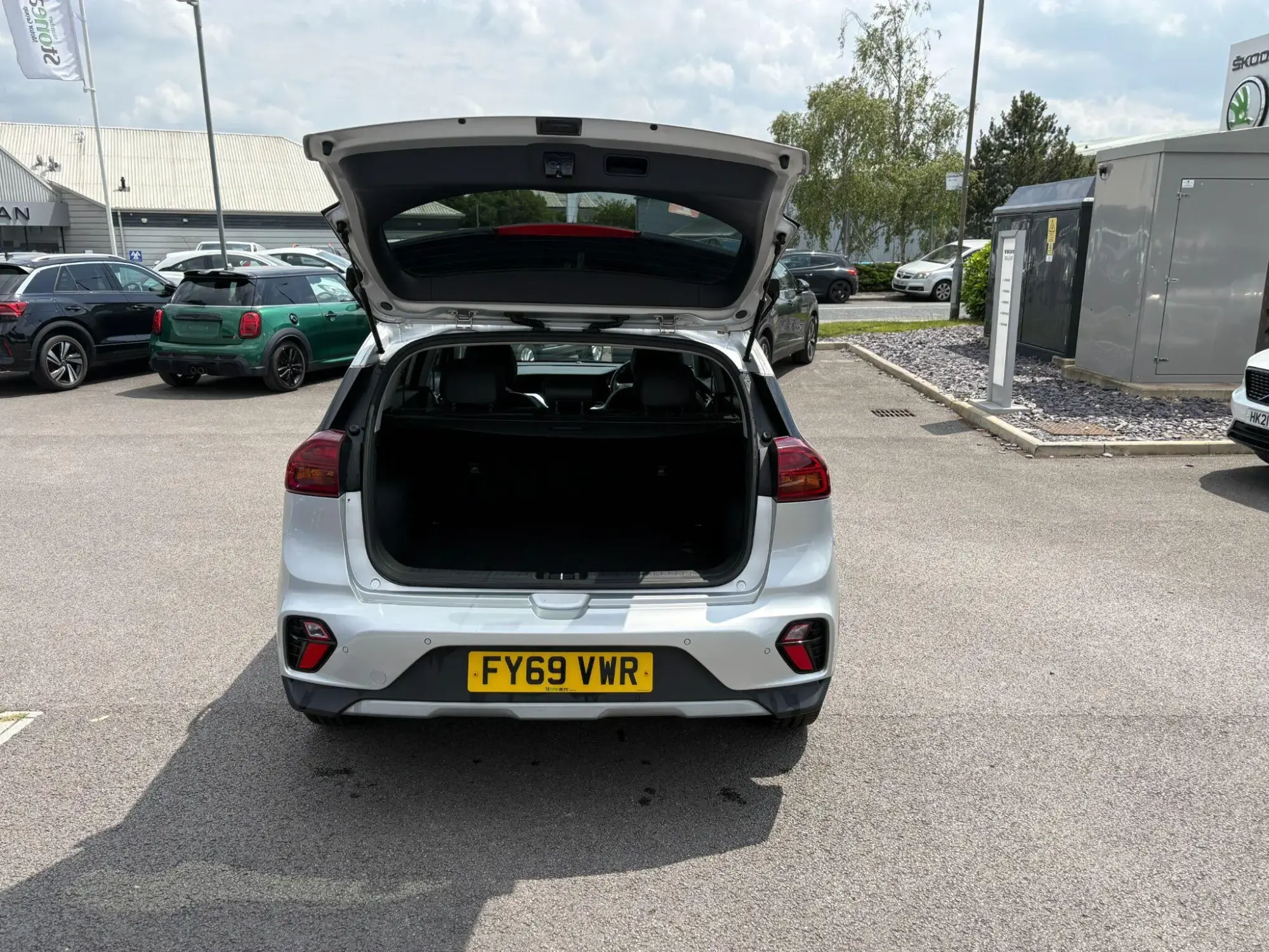 Kia Niro Image 6 Kia Niro Image 6