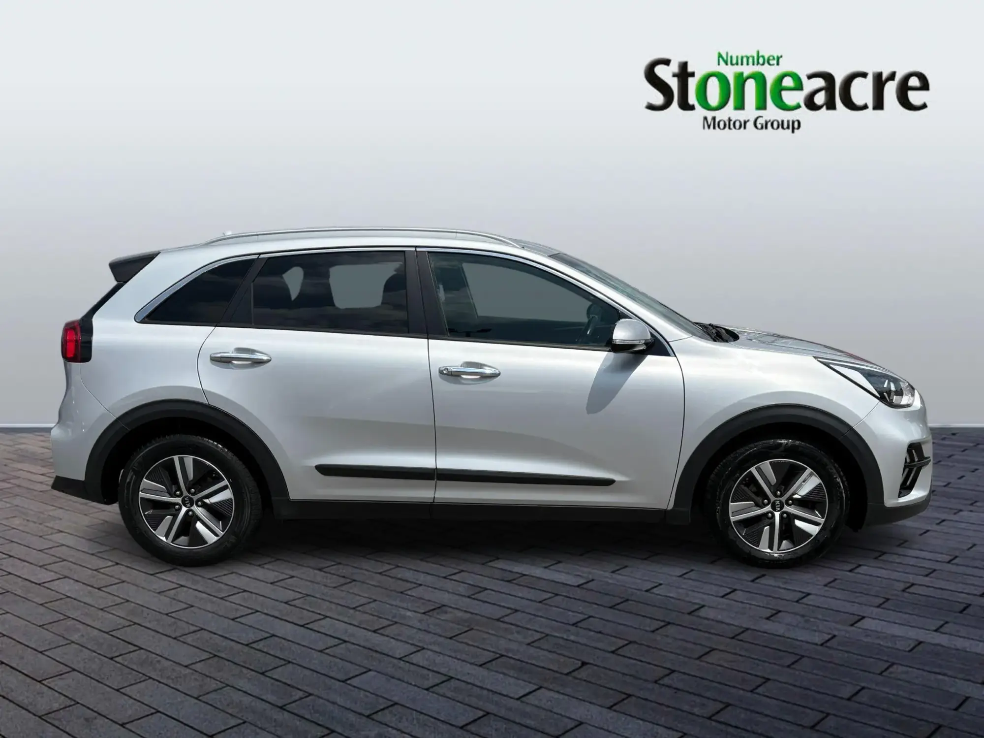 Kia Niro Image 8 Kia Niro Image 8