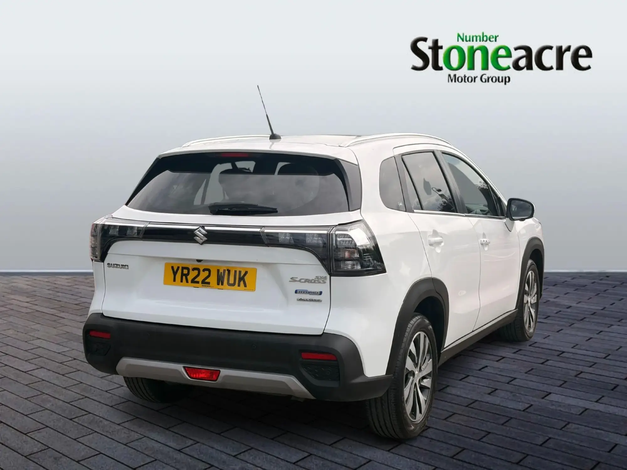 Suzuki S-Cross Image 3