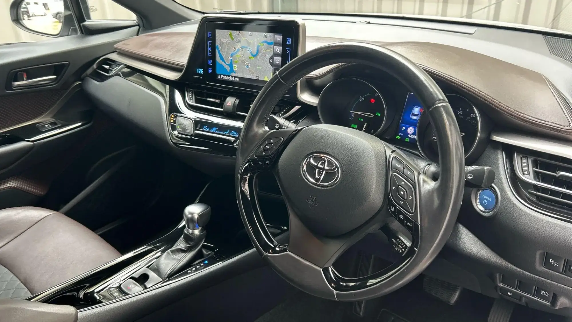 Toyota C-HR Self-Charging Hybrid Image 10 Toyota C-HR Self-Charging Hybrid Image 10