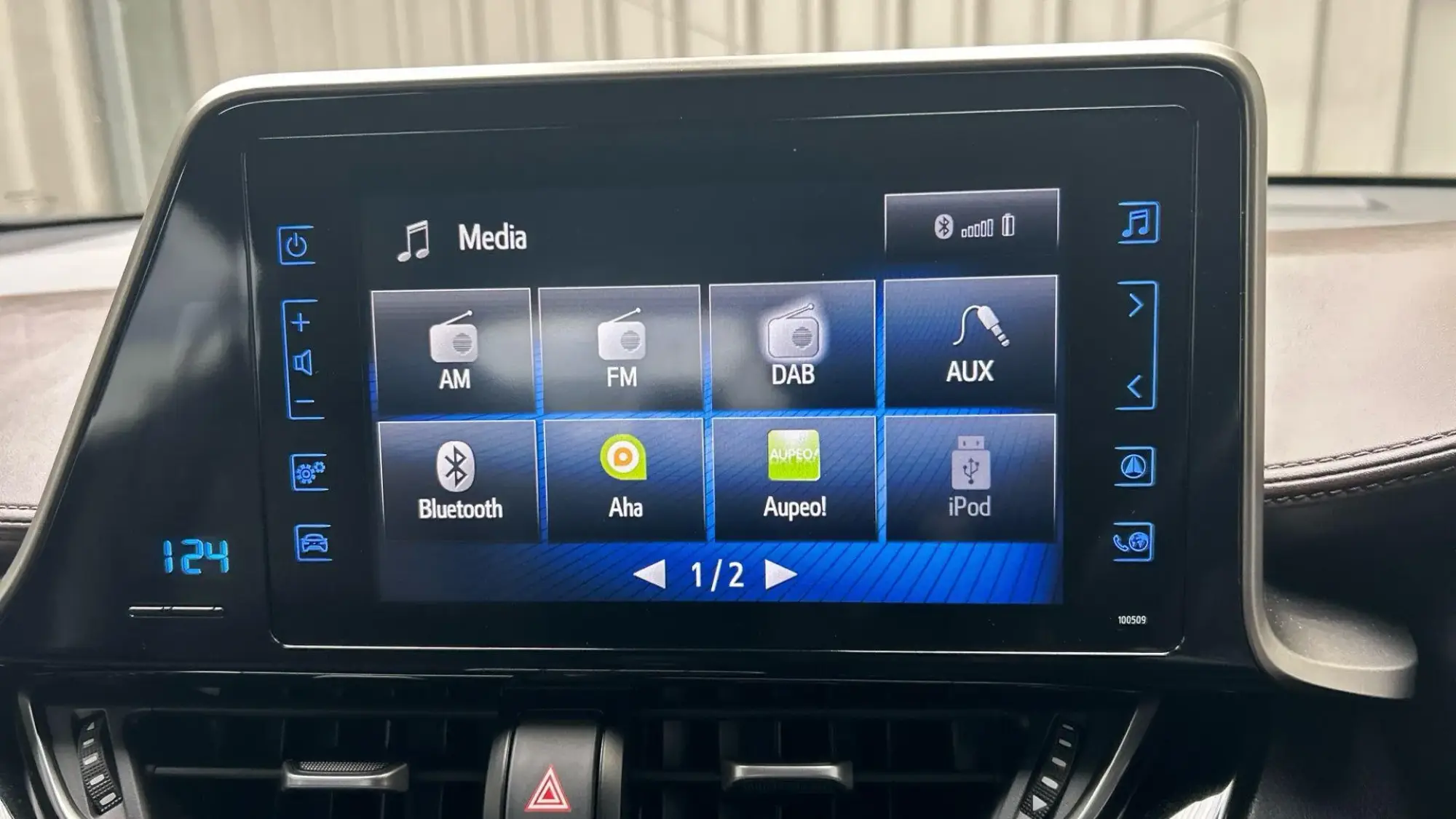 Toyota C-HR Self-Charging Hybrid Image 26 Toyota C-HR Self-Charging Hybrid Image 26
