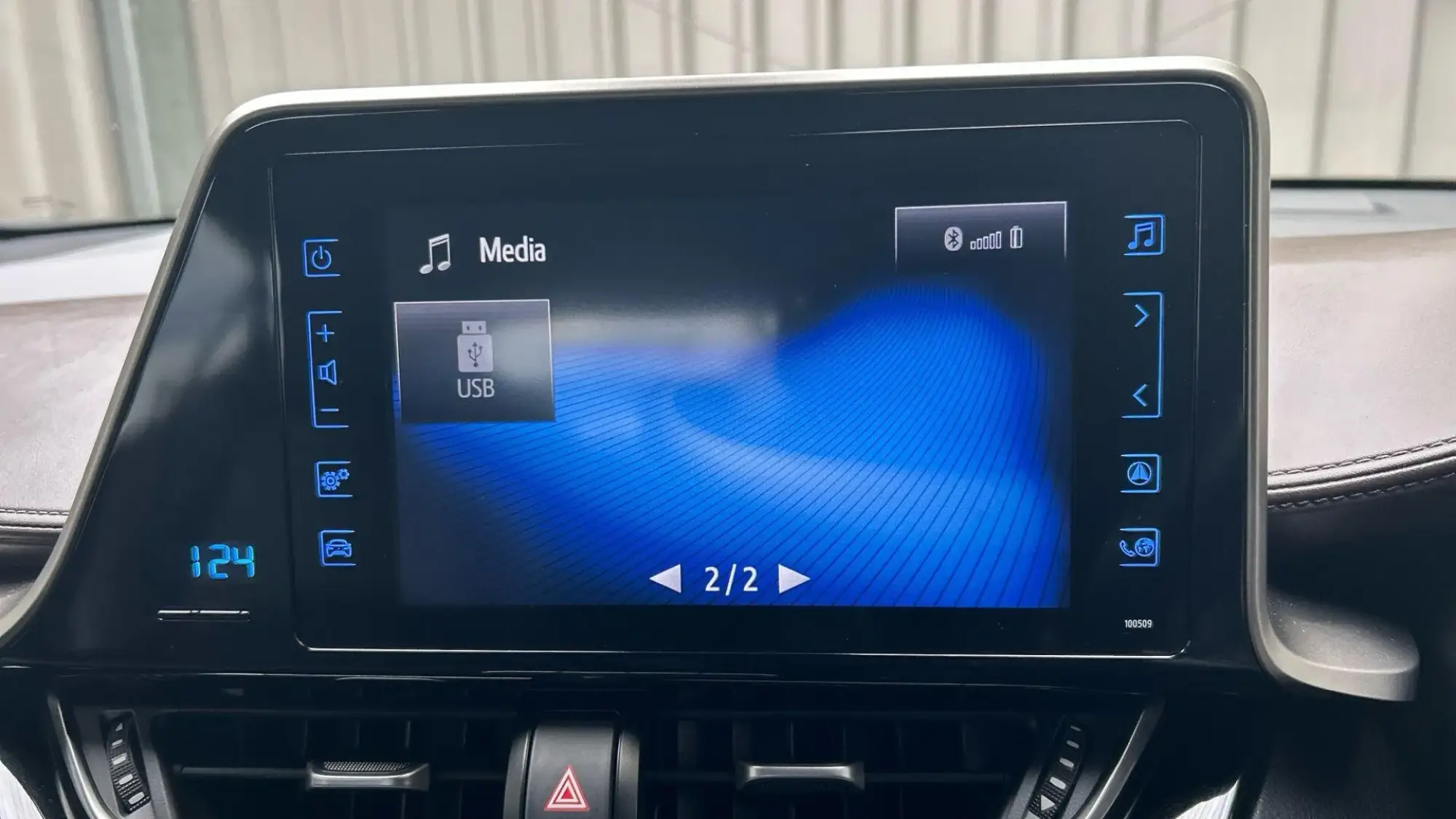 Toyota C-HR Self-Charging Hybrid Image 27 Toyota C-HR Self-Charging Hybrid Image 27