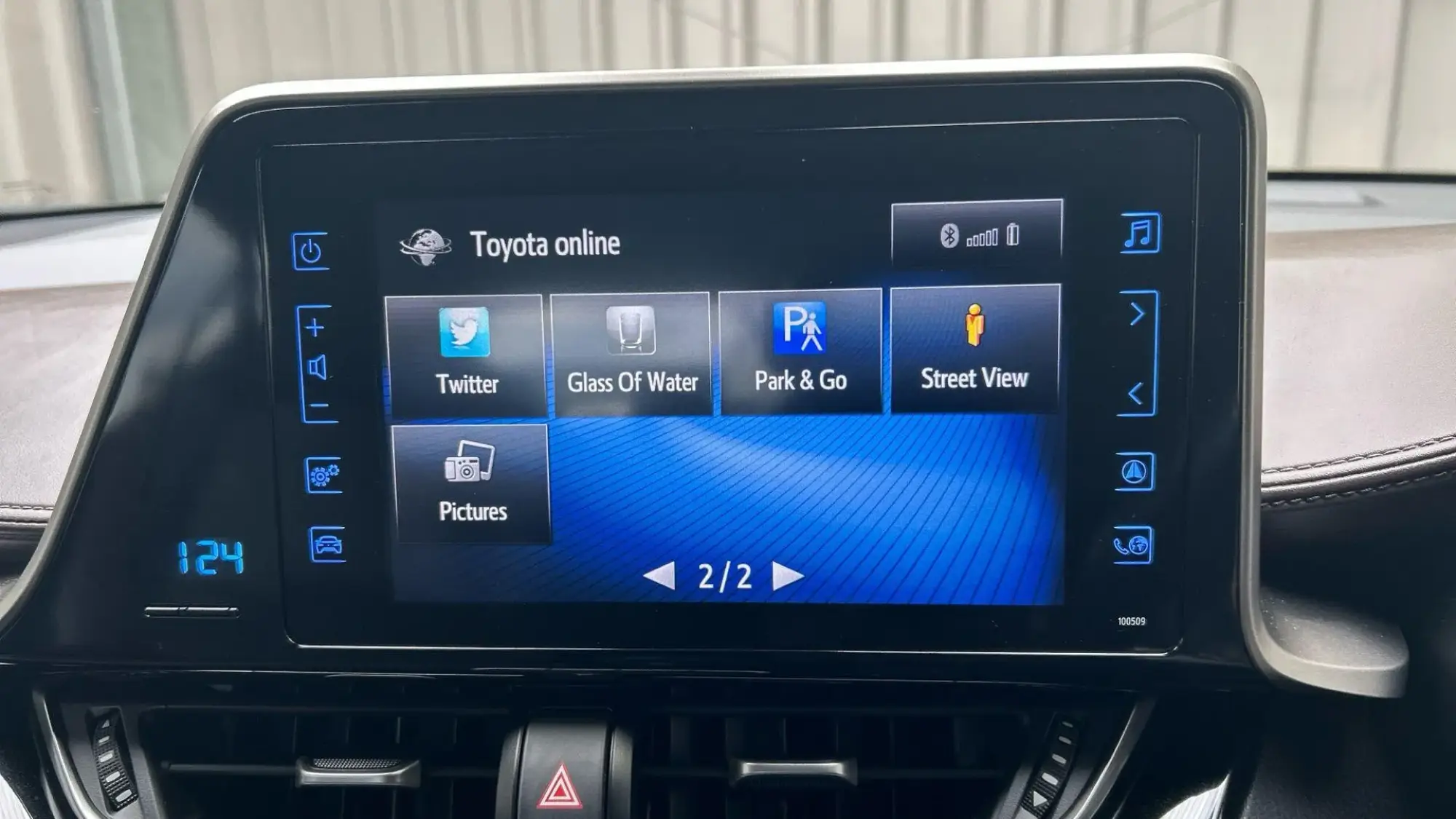 Toyota C-HR Self-Charging Hybrid Image 29 Toyota C-HR Self-Charging Hybrid Image 29
