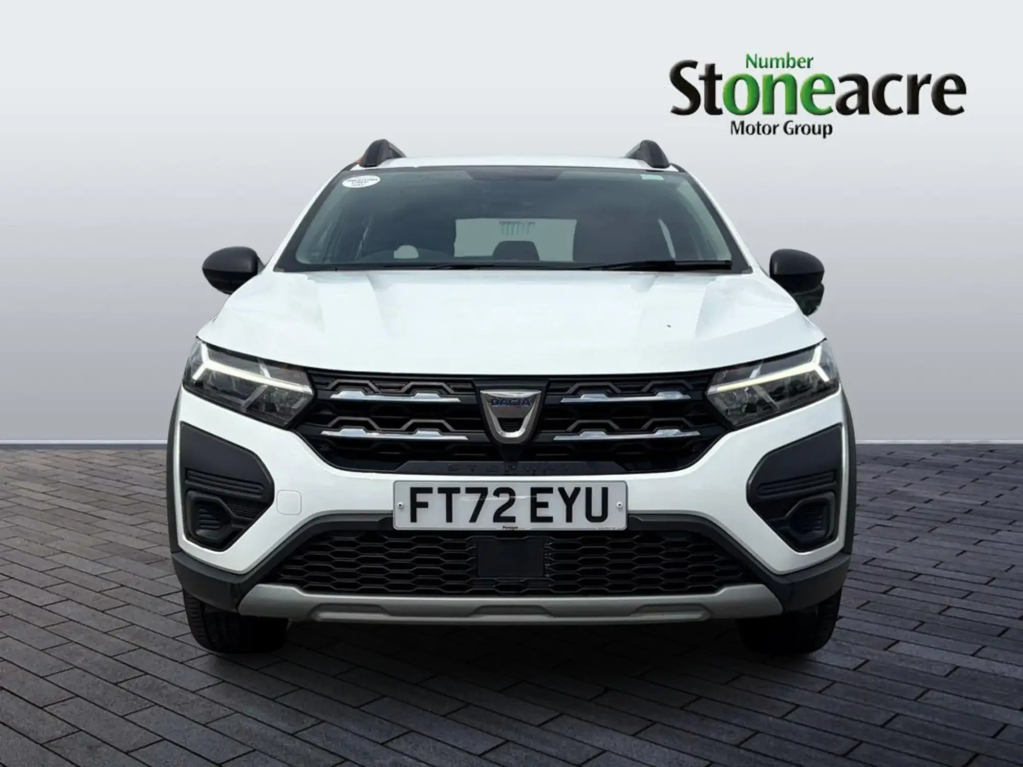 Dacia Sandero Stepway 1.0 TCe Essential Euro 6 (s/s) 5dr FT72EYU Image 2