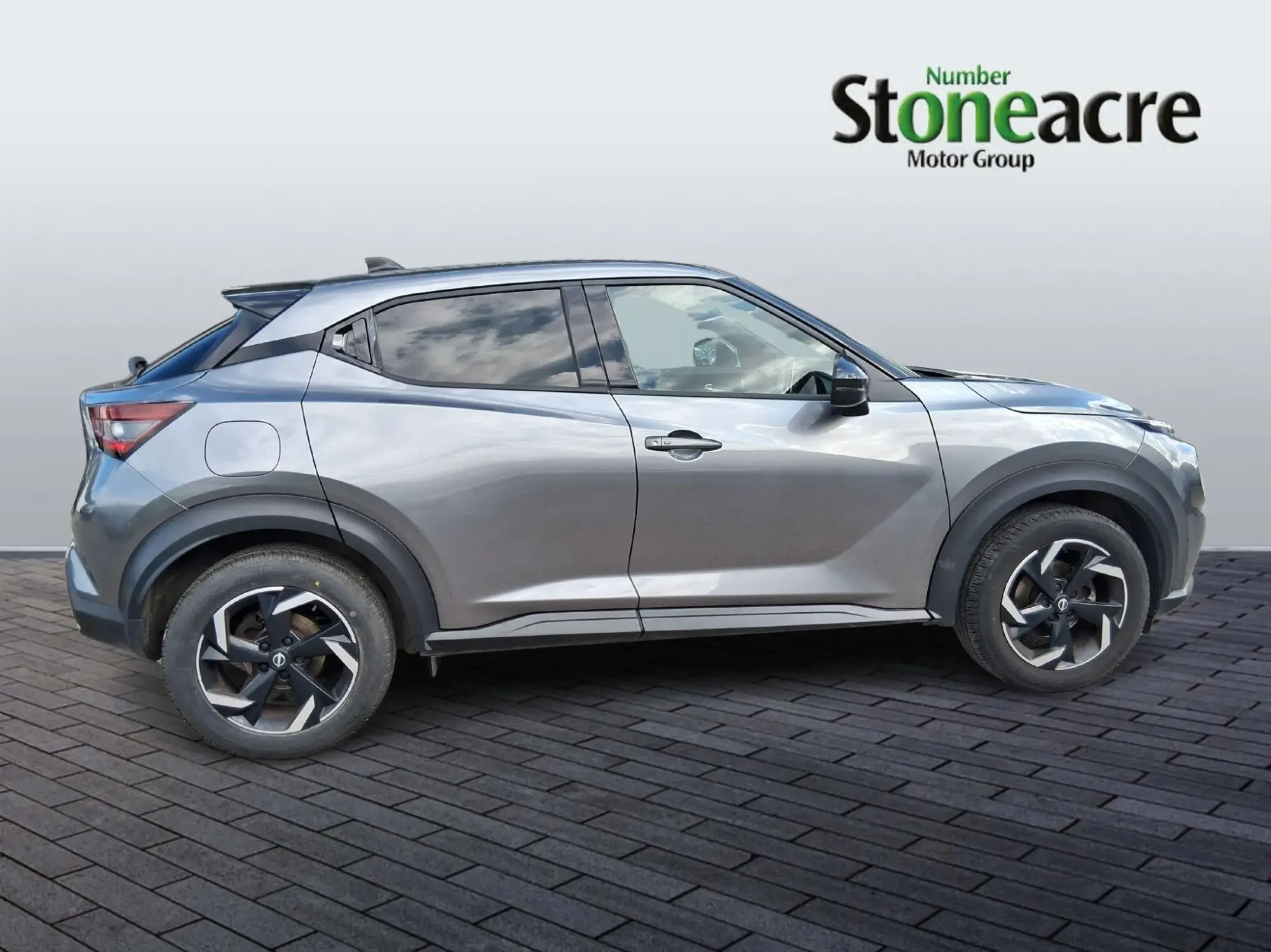 Nissan Juke Image 2