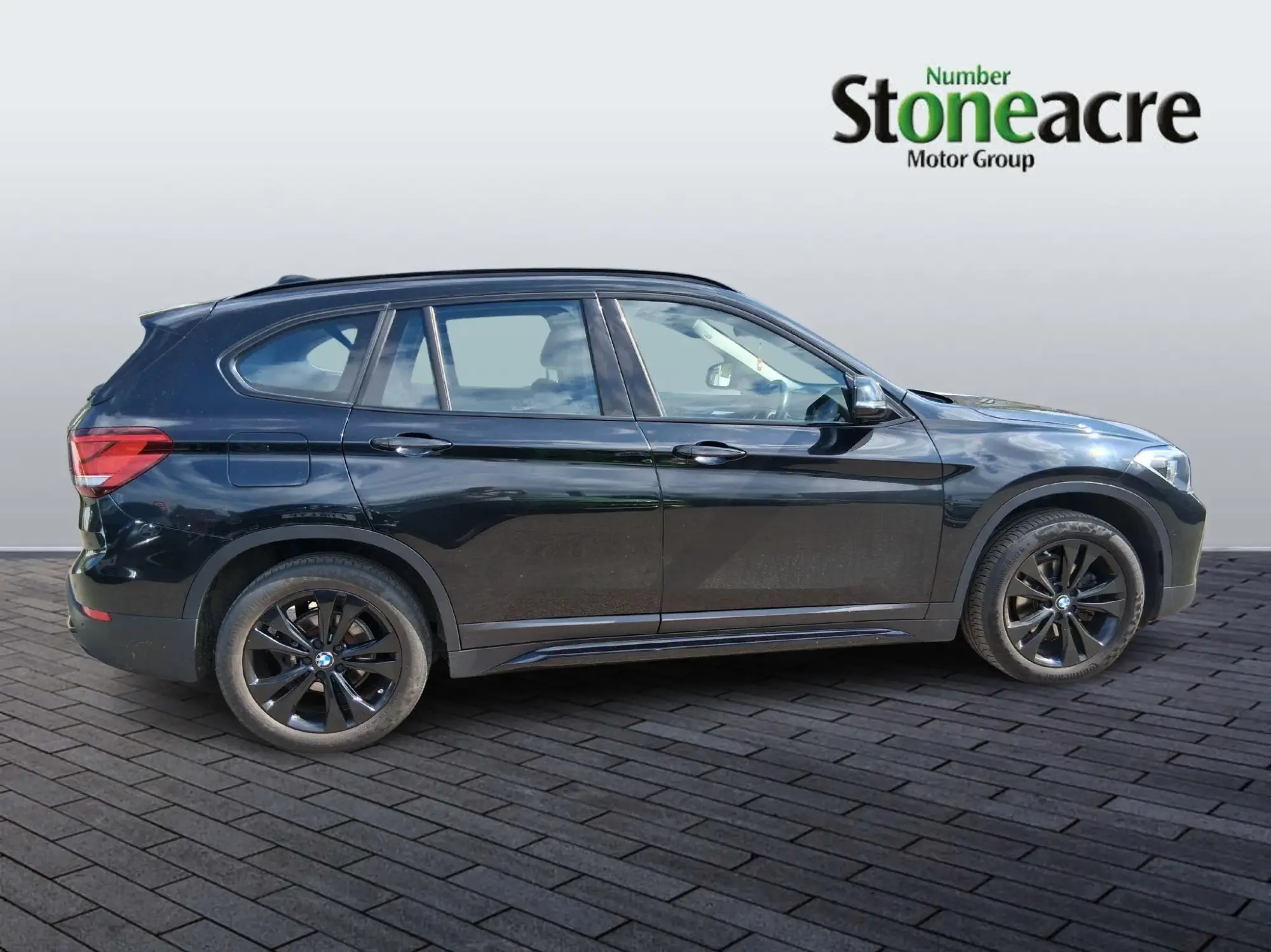 BMW X1 1.5 18i Sport SUV 5dr Petrol Manual sDrive Euro 6 (s/s) (136 ps) VK21WBE Image 2