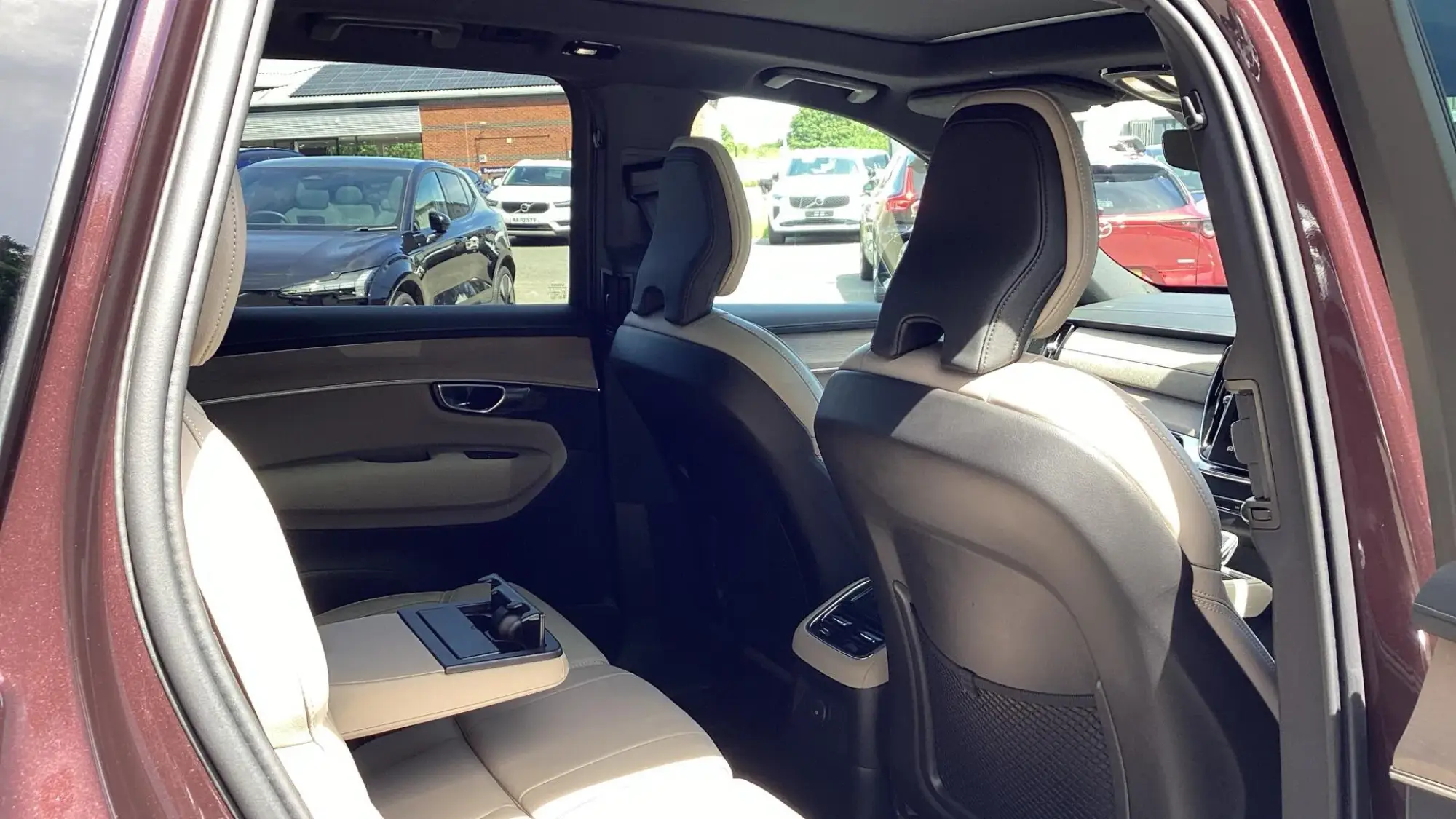 Volvo XC90 Plug-In Hybrid Image 6 Volvo XC90 Plug-In Hybrid Image 6