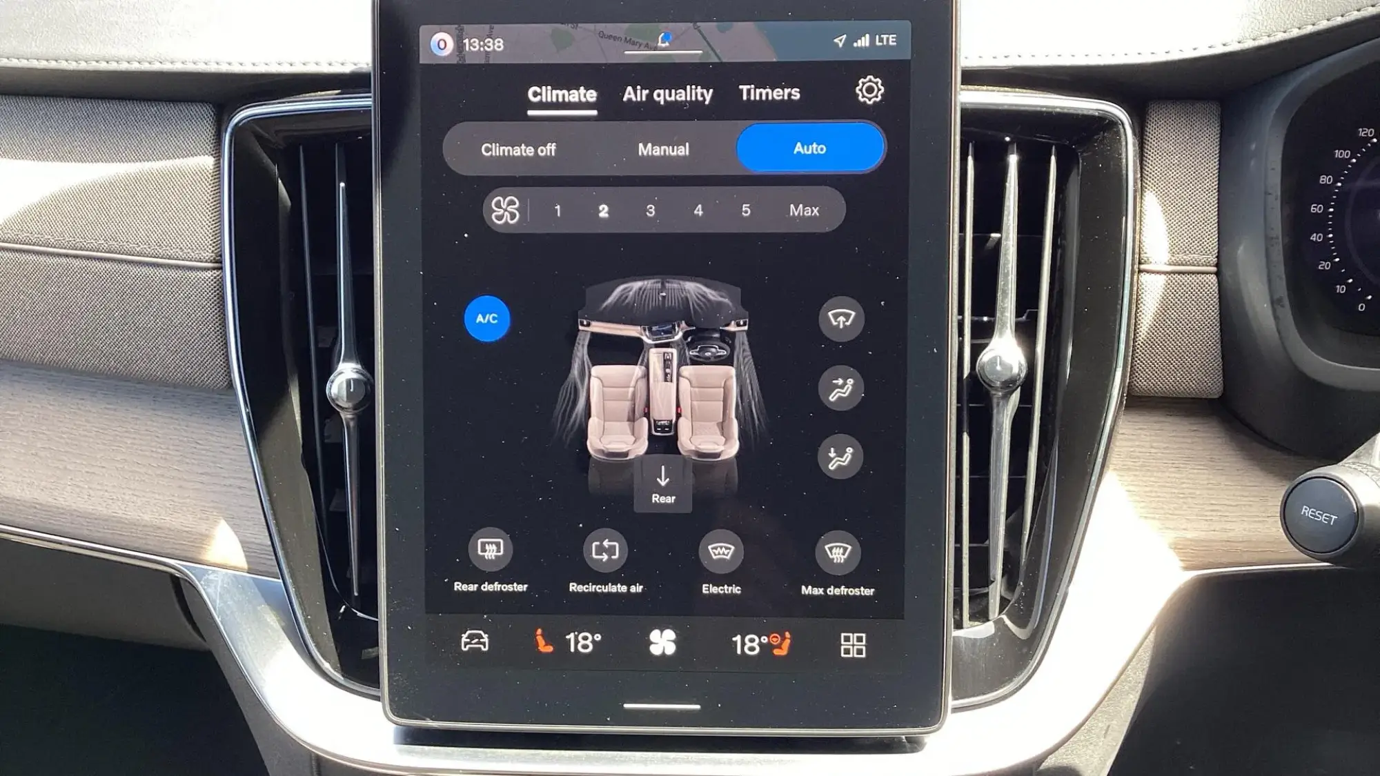 Volvo XC90 Plug-In Hybrid Image 19 Volvo XC90 Plug-In Hybrid Image 19