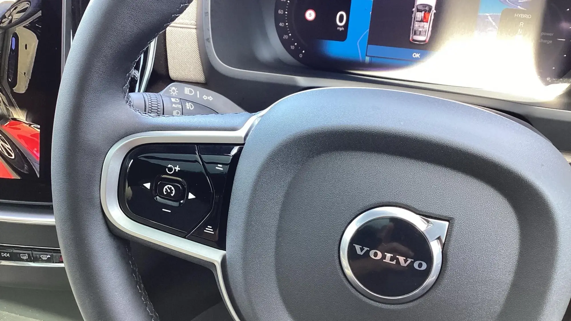 Volvo XC90 Plug-In Hybrid Image 31 Volvo XC90 Plug-In Hybrid Image 31