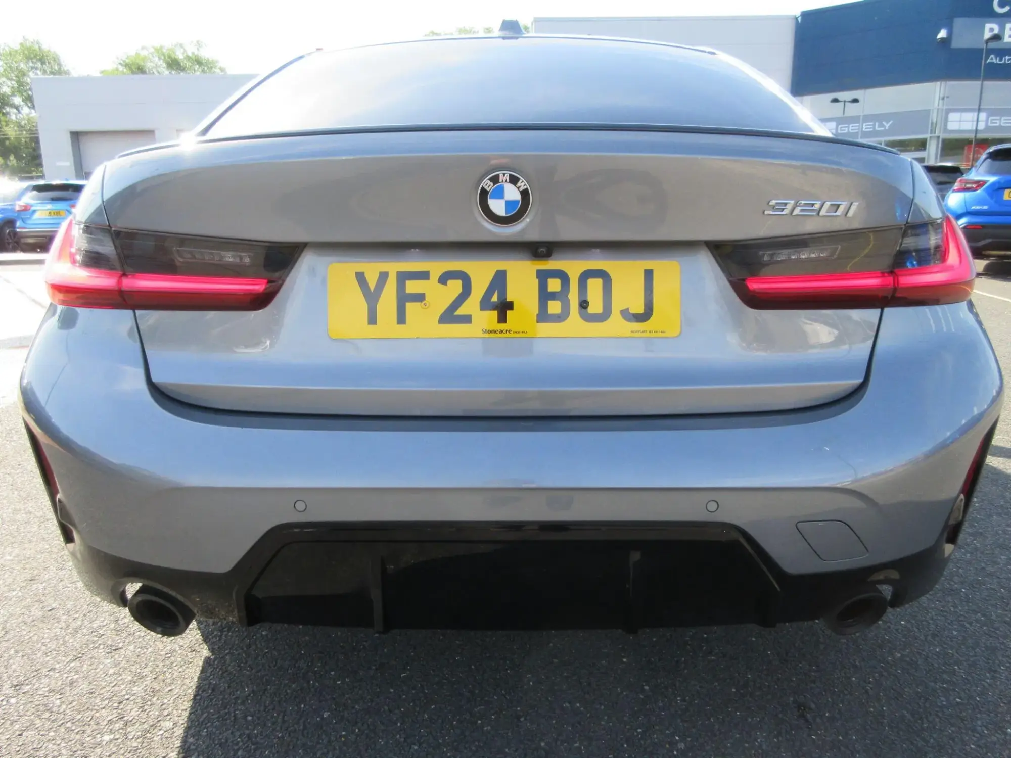 BMW 3 Series Image 13 BMW 3 Series Image 13