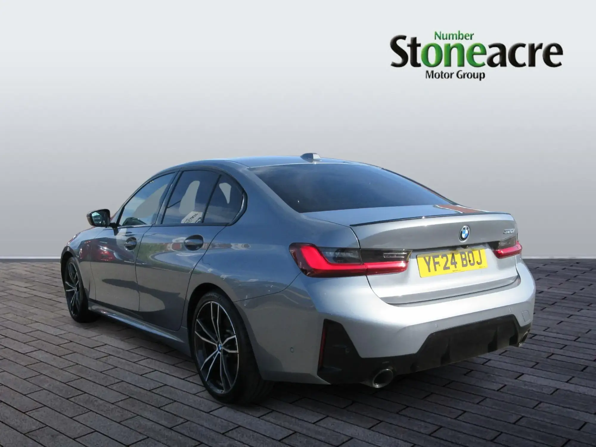 BMW 3 Series Image 3 BMW 3 Series Image 3
