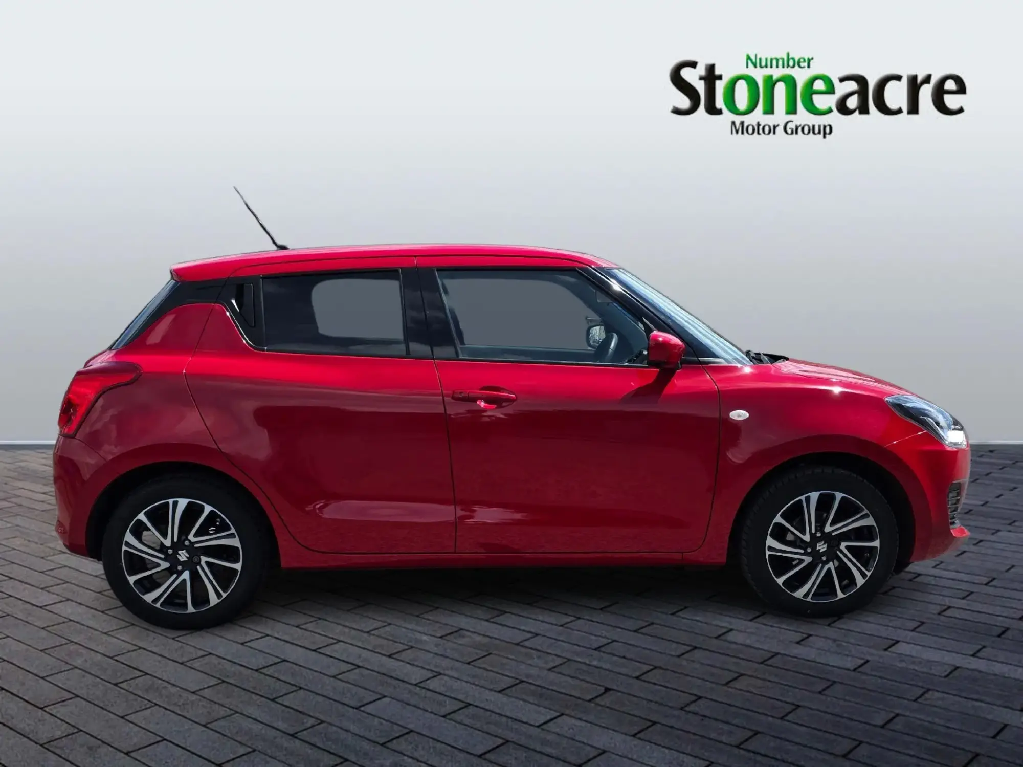 Suzuki Swift Image 2