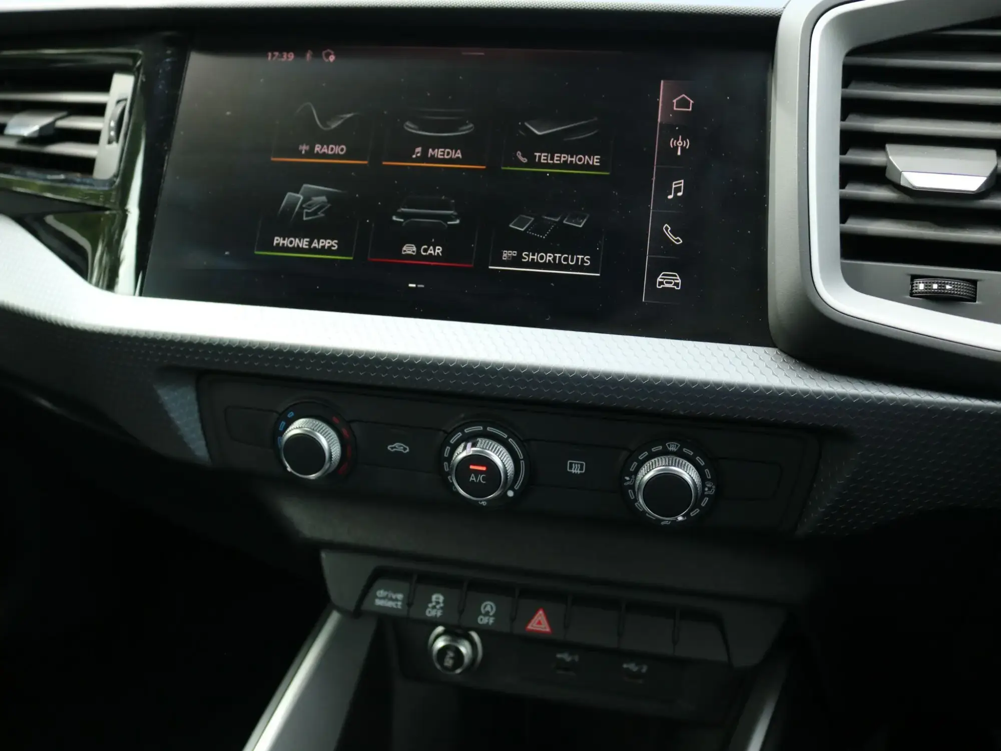 Audi A1 Image 22 Audi A1 Image 22