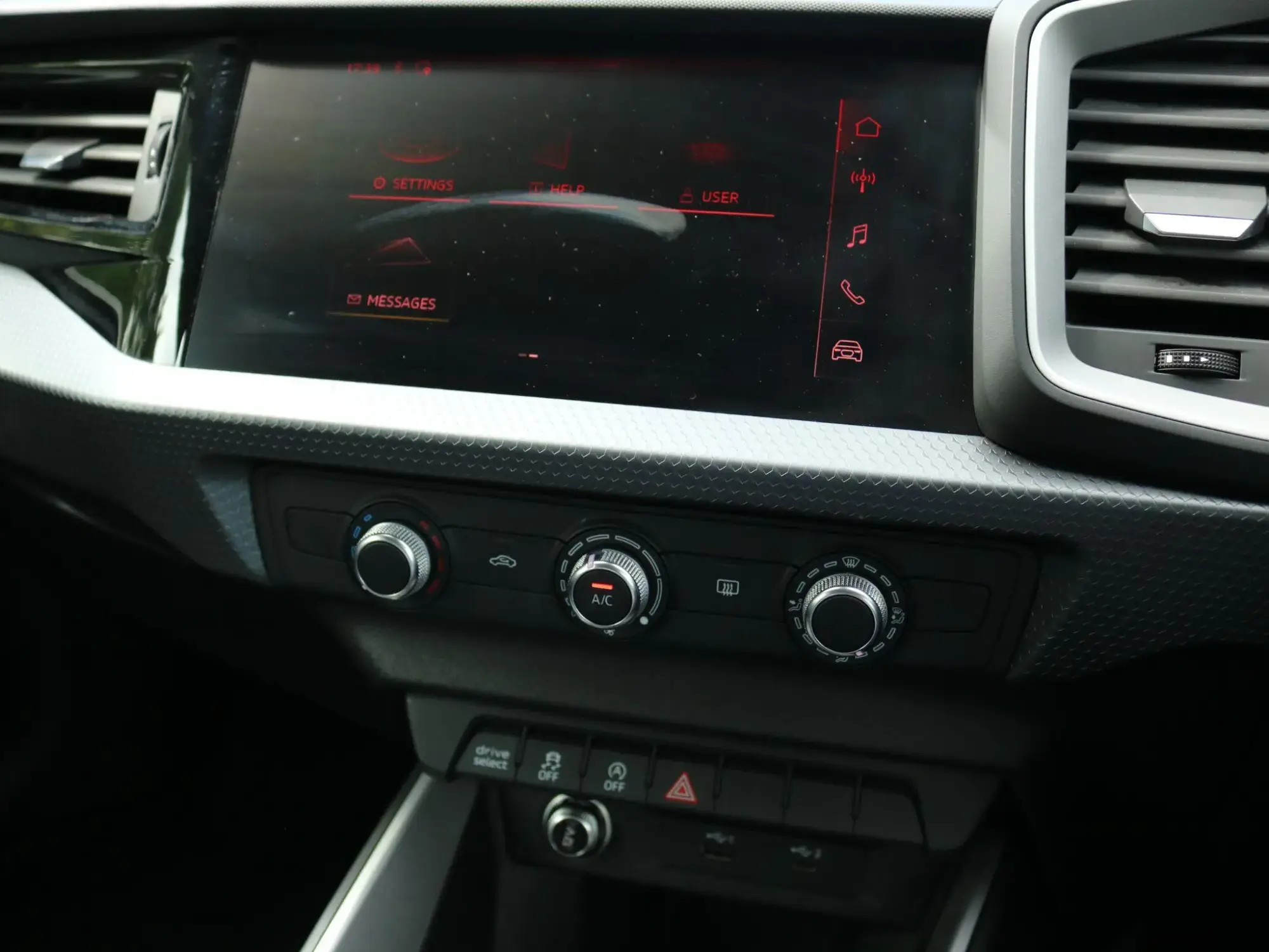 Audi A1 Image 23 Audi A1 Image 23