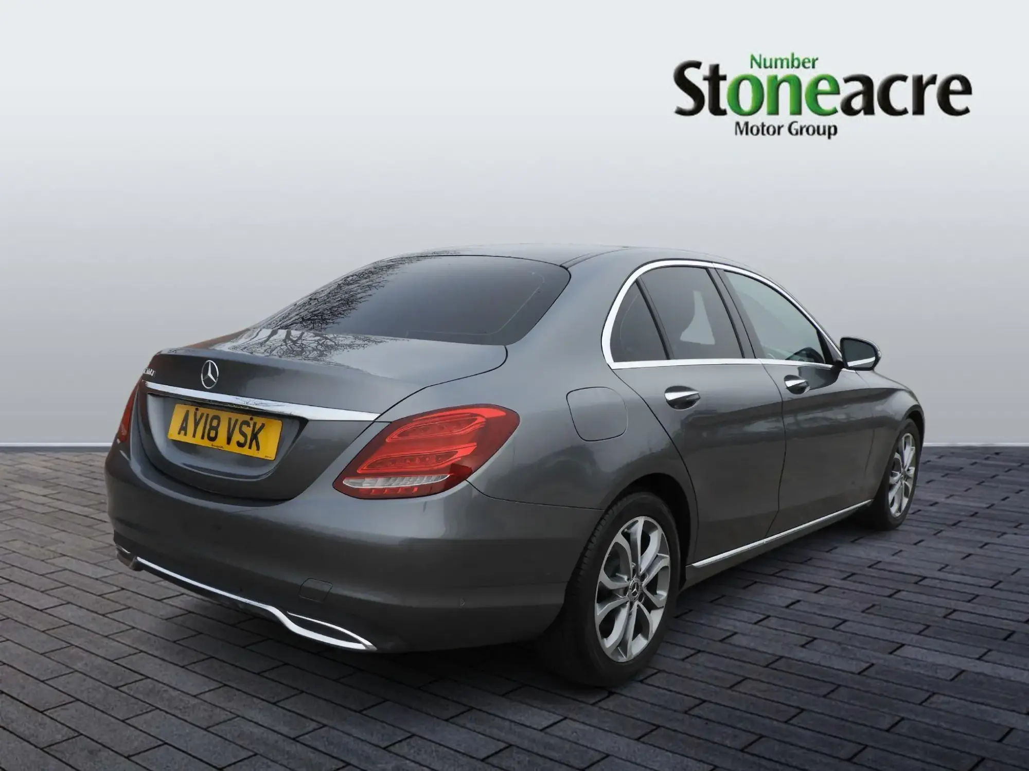 Mercedes-Benz C-Class 1.6 C200d Sport (Premium) G-Tronic+ Euro 6 (s/s) 4dr AY18VSK Image 3