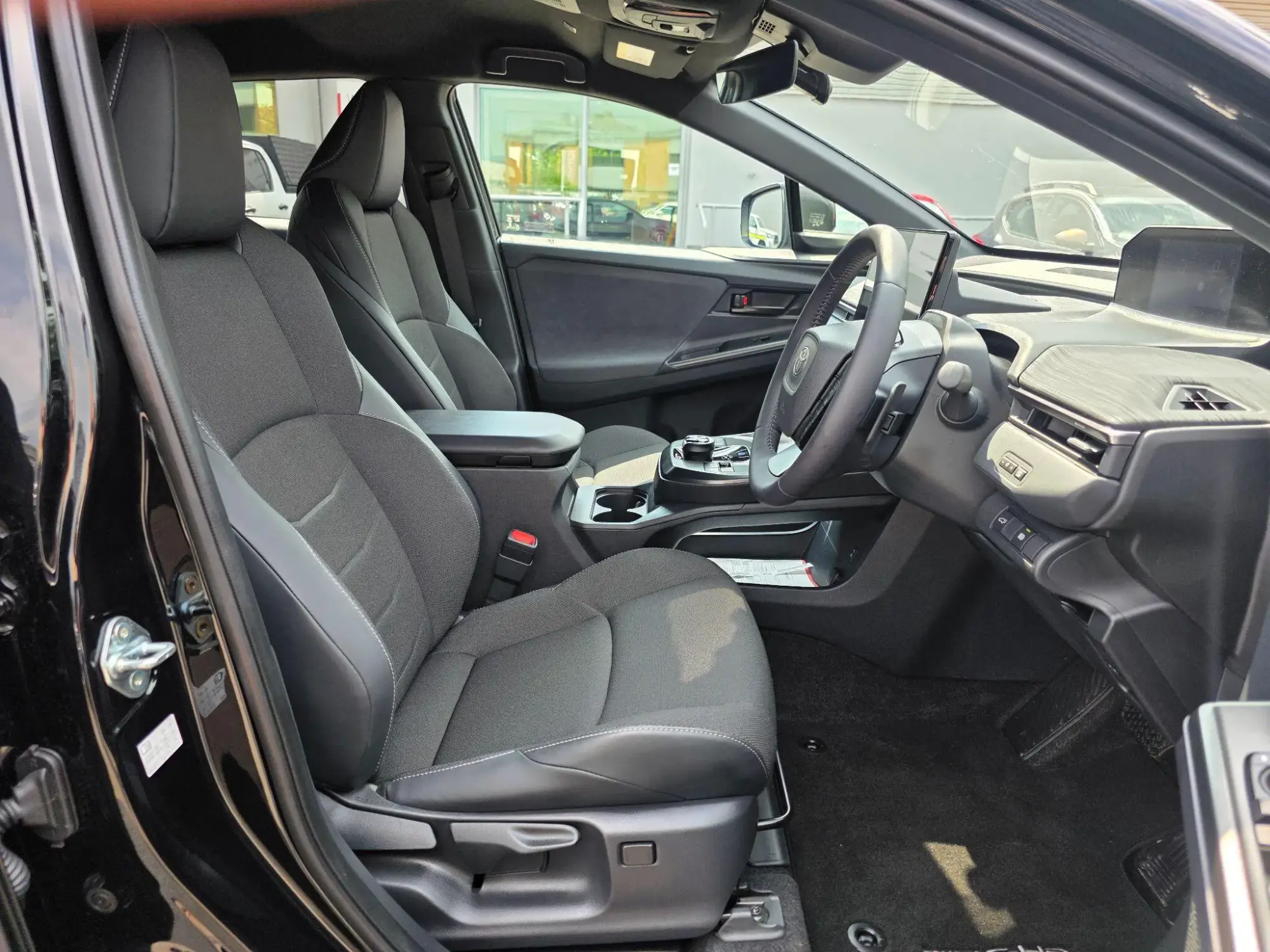Toyota C-HR+ Image 11