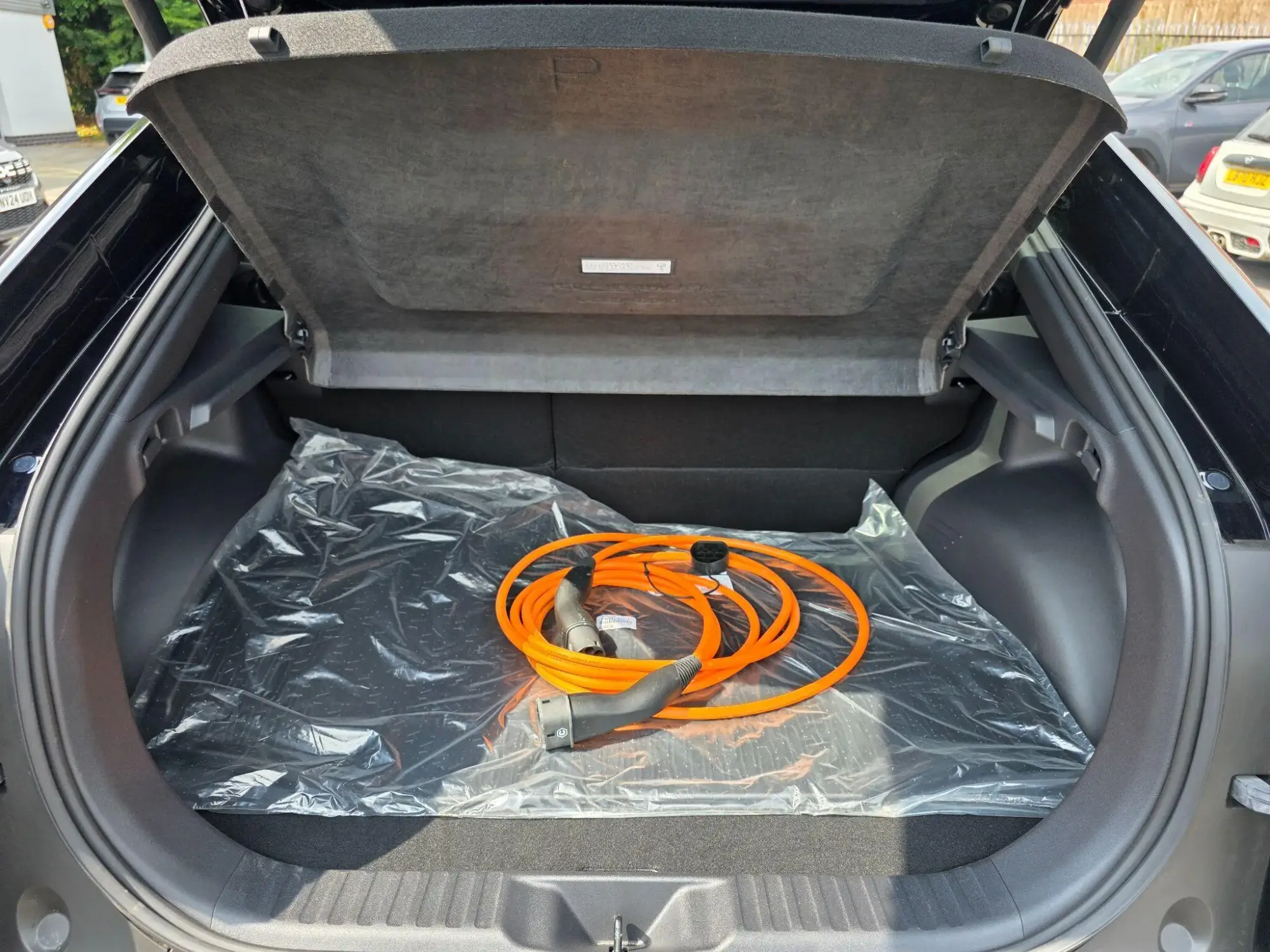 Toyota C-HR+ Image 14