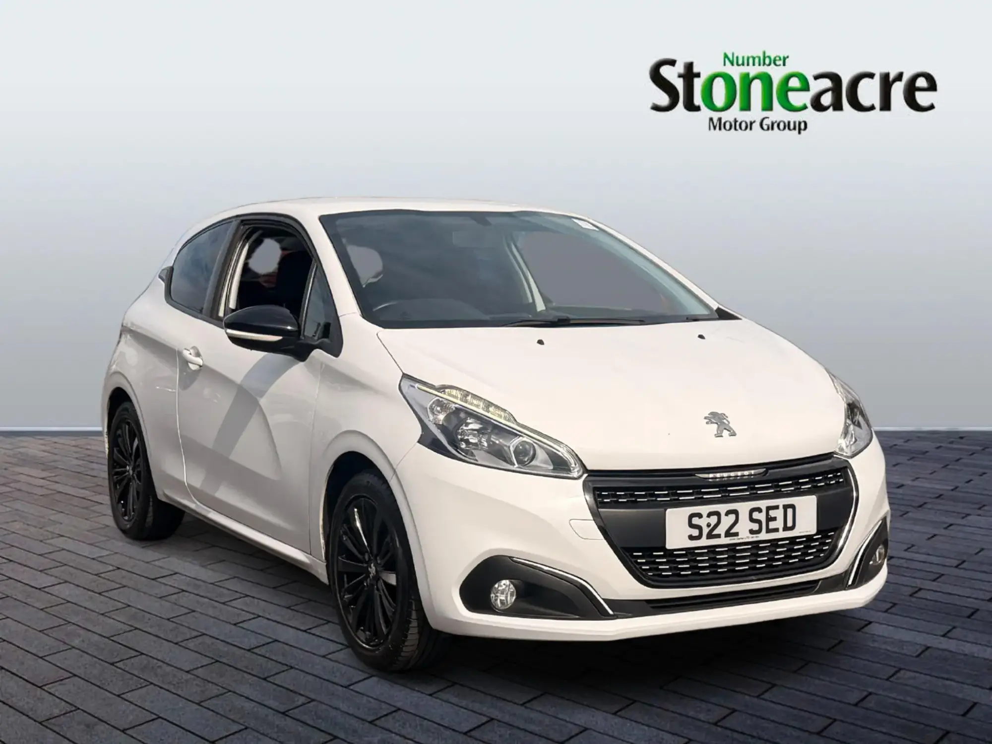 Peugeot 208 Image 1