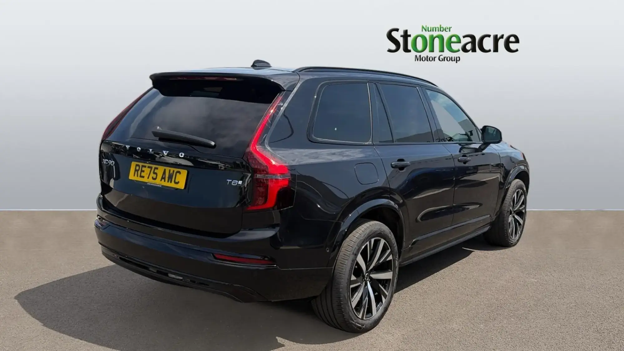 Volvo XC90 Plug-In Hybrid 2.0 T8 18.8kWh Plus Auto 4WD Euro 6 (s/s) 5dr RE75AWC Image 2