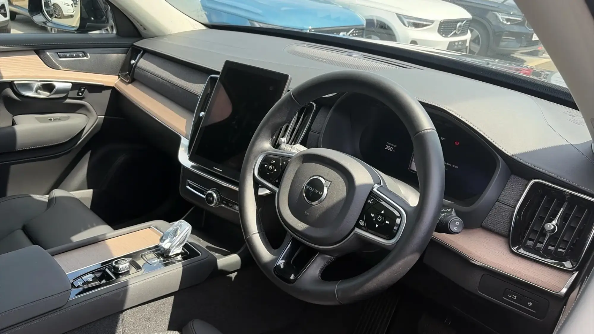 Volvo XC90 Plug-In Hybrid Image 4 Volvo XC90 Plug-In Hybrid Image 4