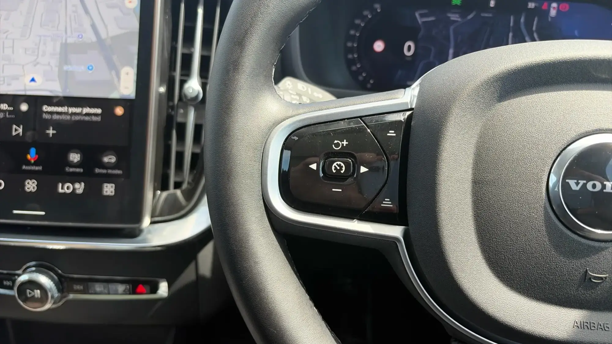 Volvo XC90 Plug-In Hybrid Image 21 Volvo XC90 Plug-In Hybrid Image 21
