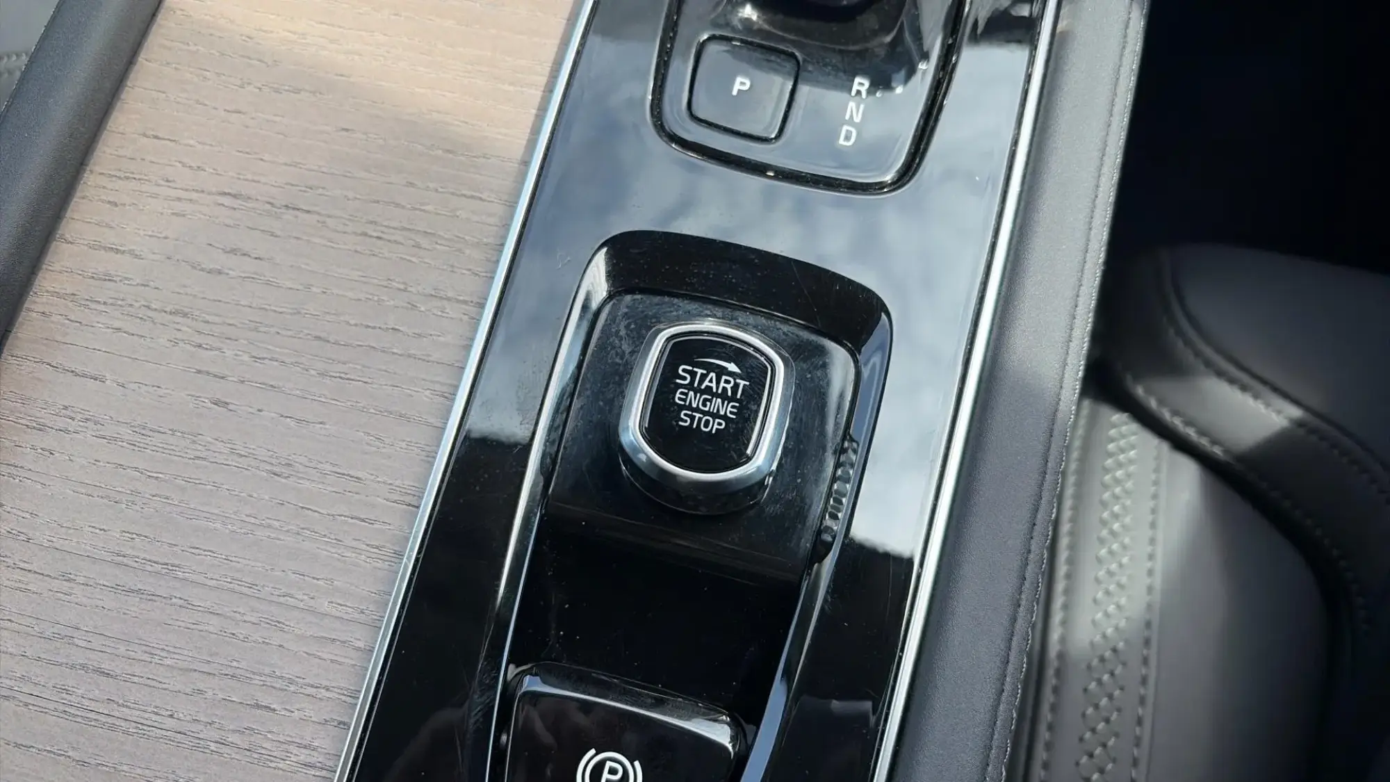 Volvo XC90 Plug-In Hybrid Image 27 Volvo XC90 Plug-In Hybrid Image 27