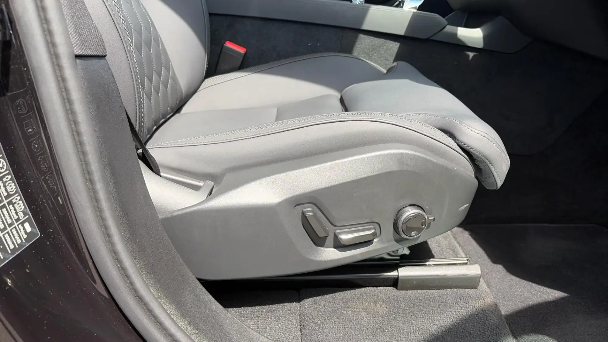 Volvo XC90 Plug-In Hybrid Image 30 Volvo XC90 Plug-In Hybrid Image 30