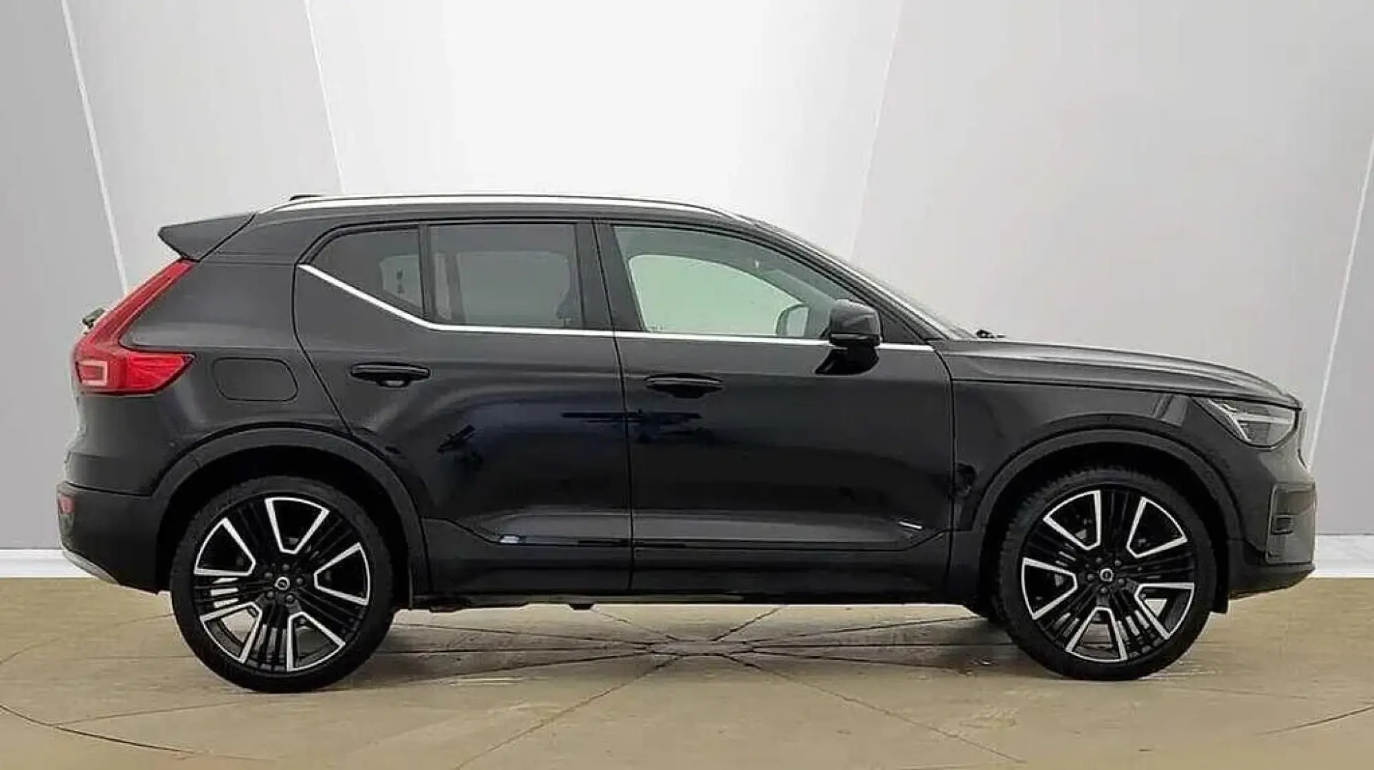 Volvo XC40 Image 3
