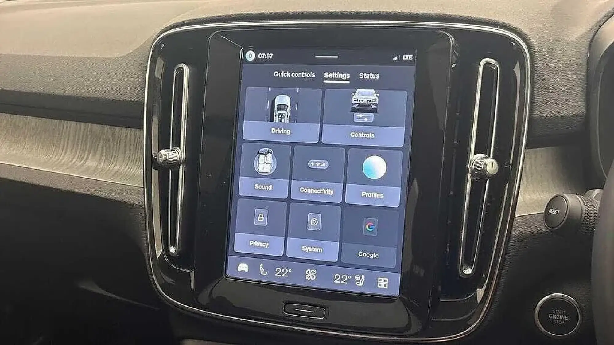 Volvo XC40 Image 9