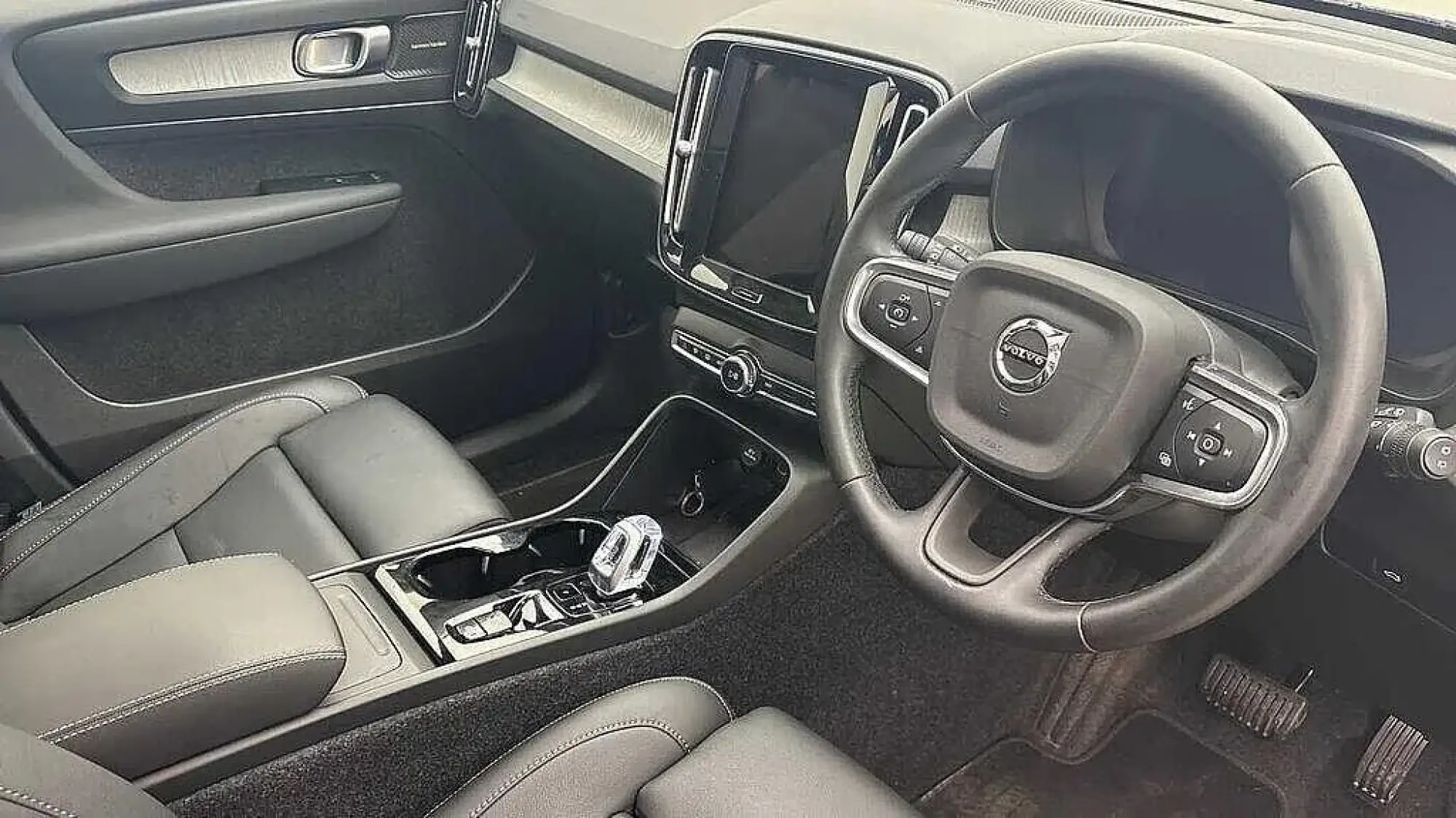 Volvo XC40 Image 17