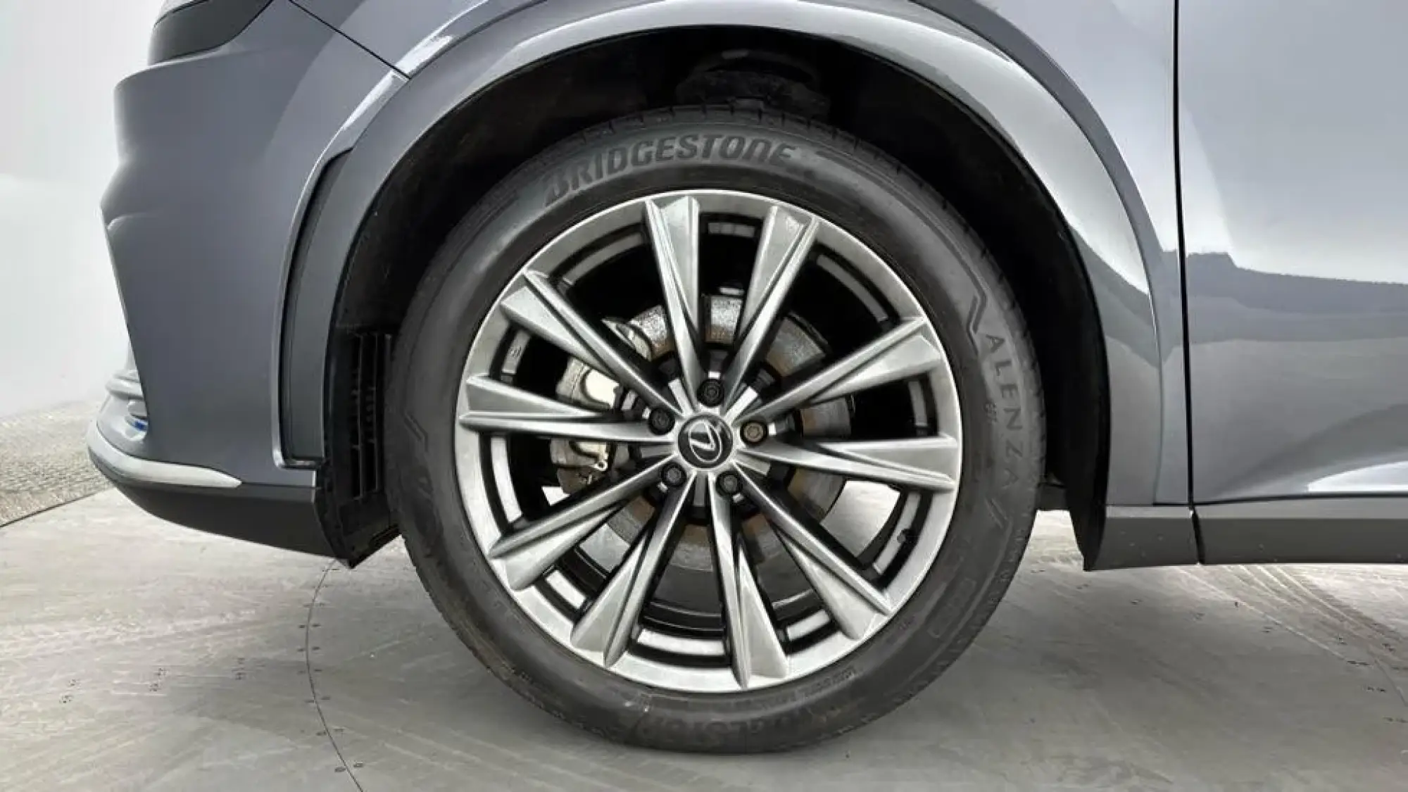 Lexus RX Plug-In Hybrid Image 9 Lexus RX Plug-In Hybrid Image 9