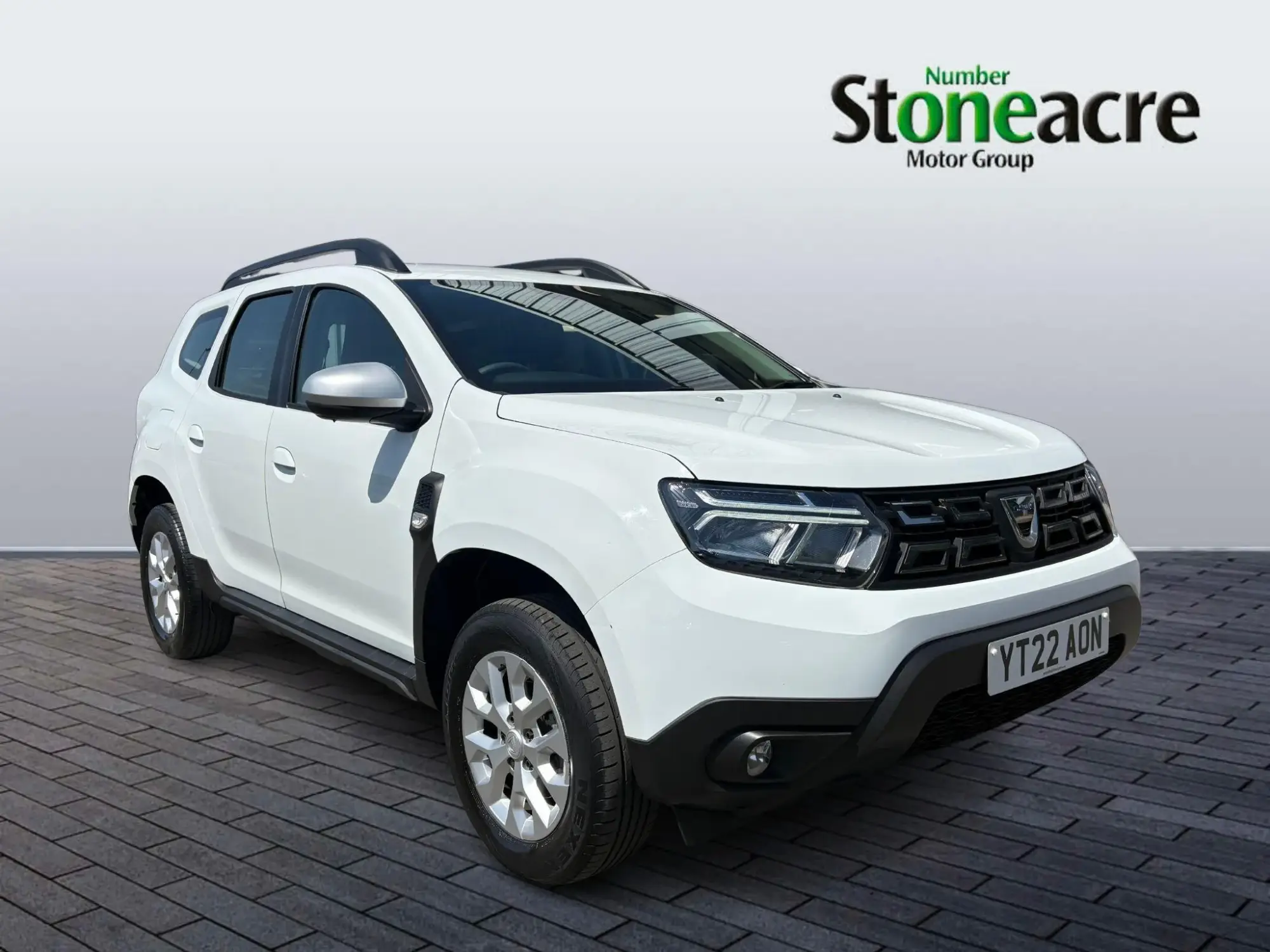Dacia Duster 1.0 TCe 90 Comfort 5dr YT22AON Image 1
