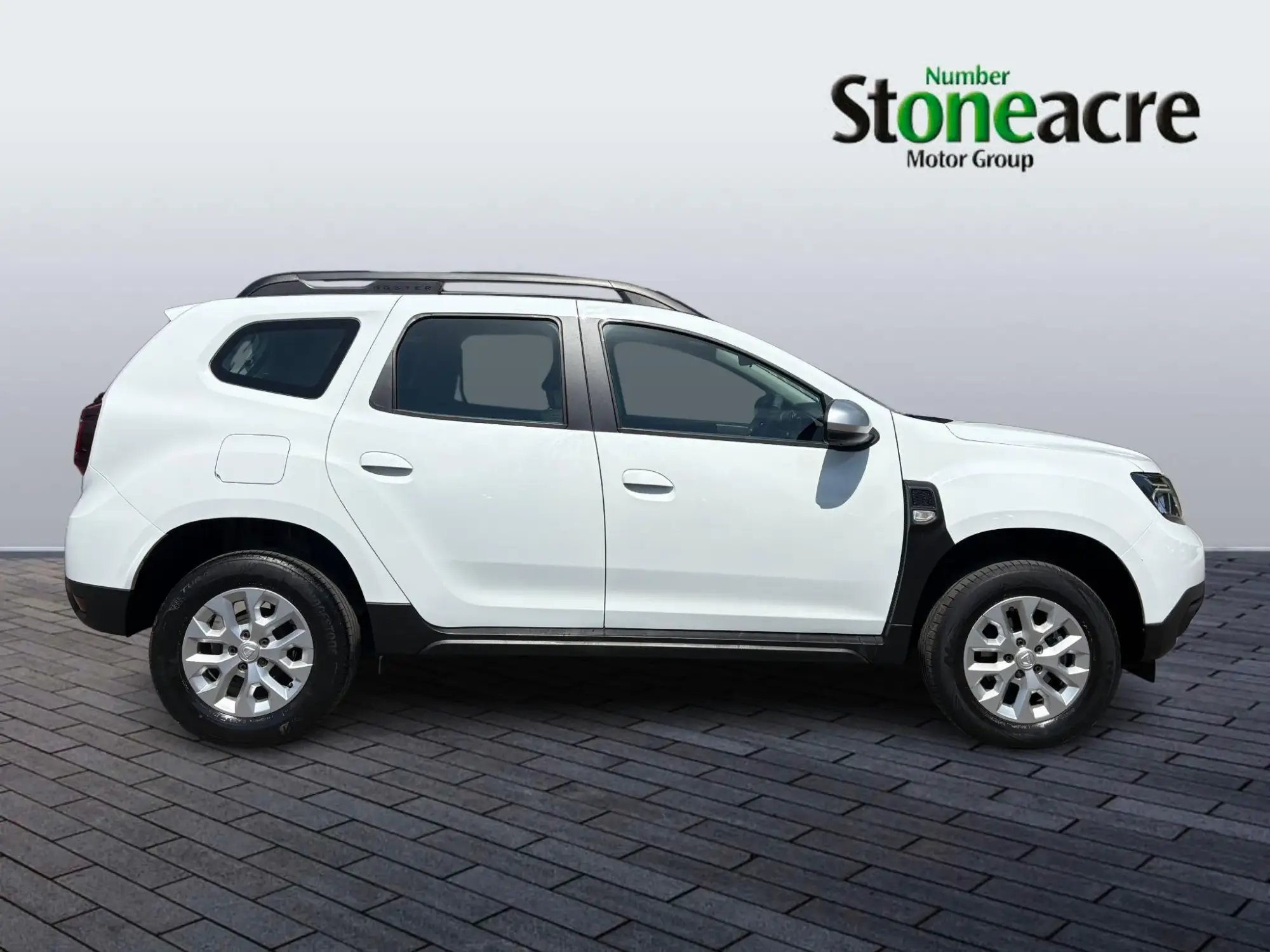 Dacia Duster 1.0 TCe 90 Comfort 5dr YT22AON Image 2