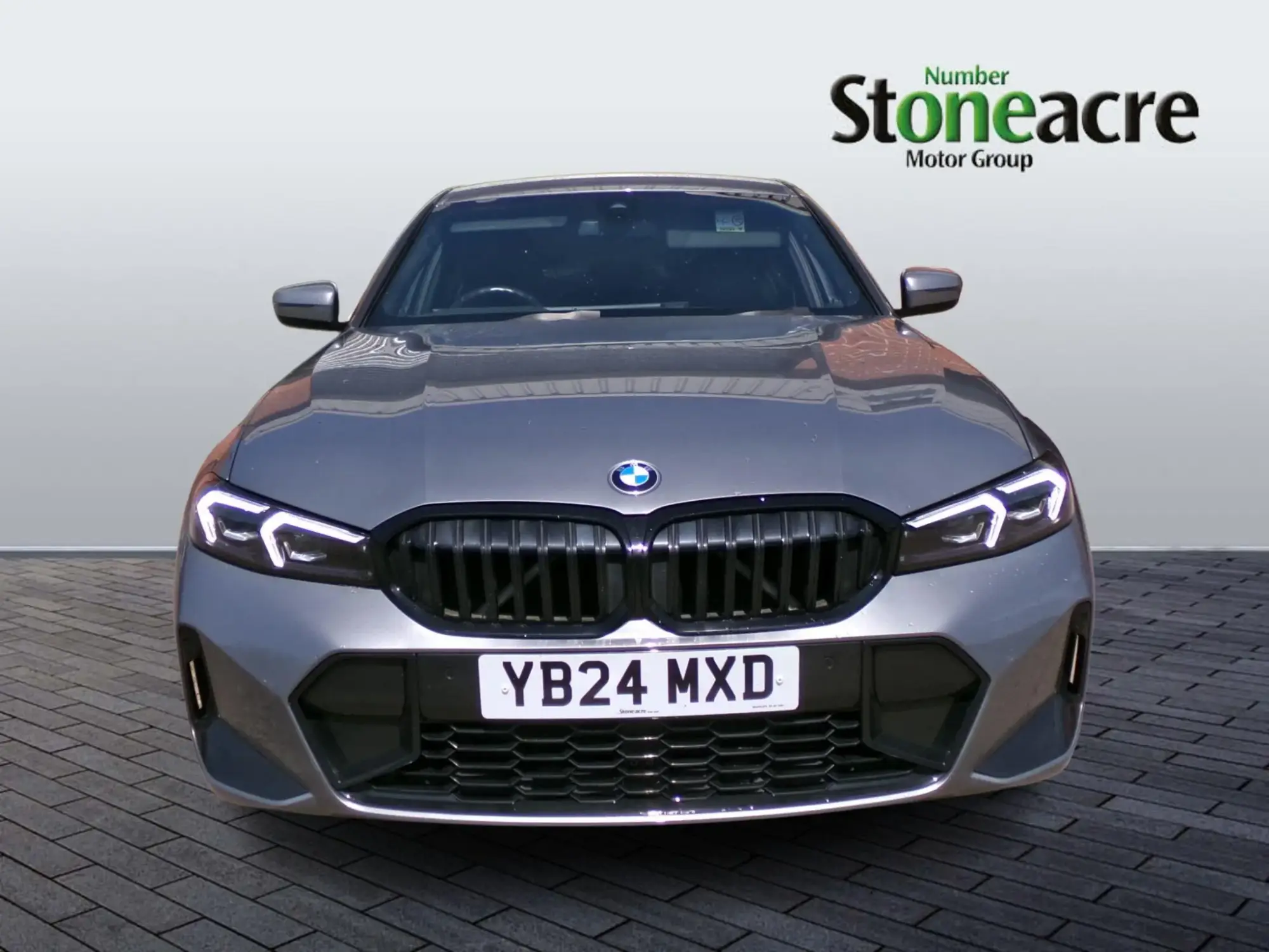 BMW 3 Series Image 3 BMW 3 Series Image 3