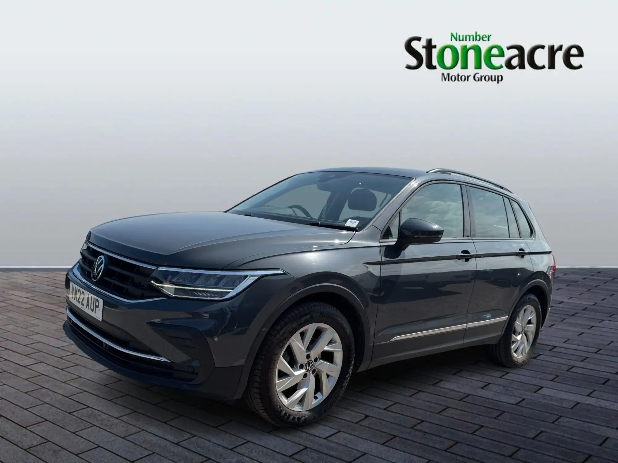 Volkswagen Tiguan 1.5 TSI Life SUV 5dr Petrol DSG Euro 6 (s/s) (150 ps) YM22AUP Image 3
