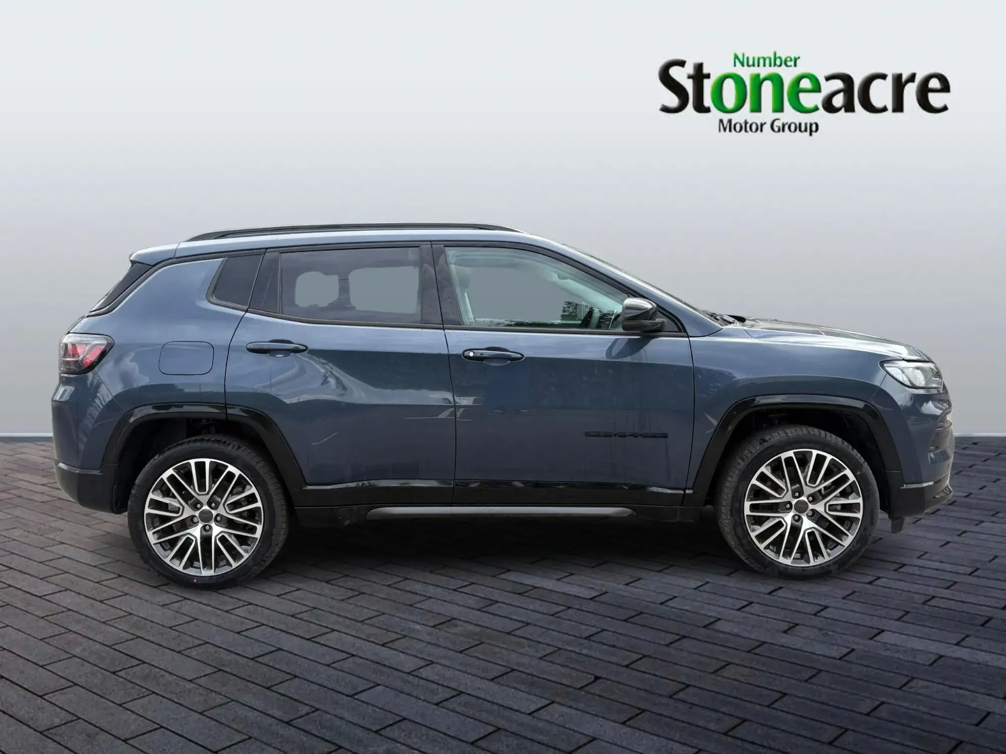 Jeep Compass 4XE 1.3 GSE T4 11.4kWh Summit Auto 4xe Euro 6 (s/s) 5dr DU26OHD Image 2