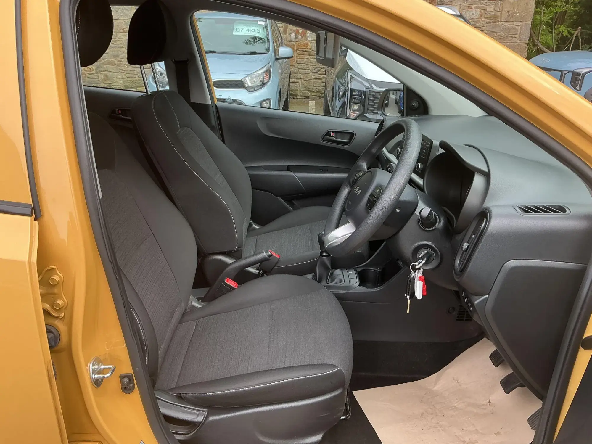 Kia Picanto Image 12