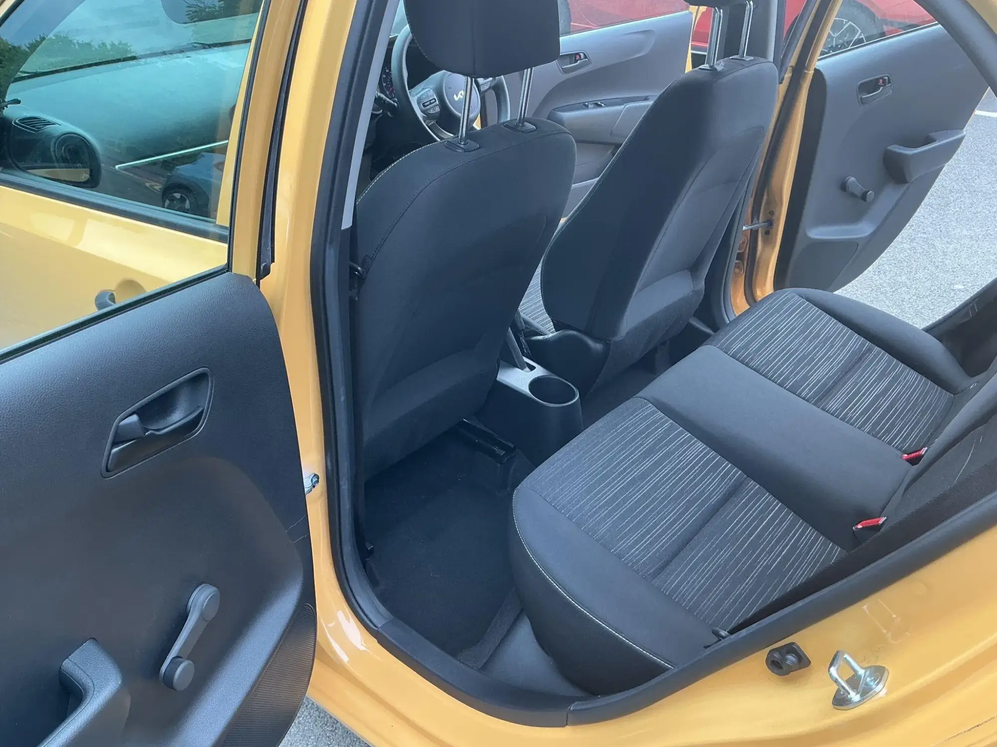 Kia Picanto Image 13