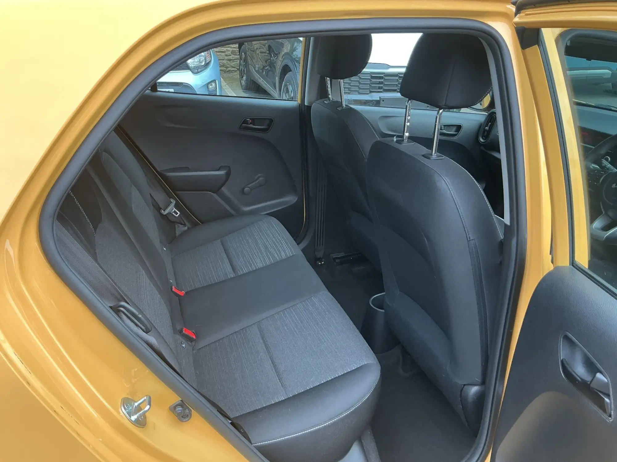 Kia Picanto Image 15