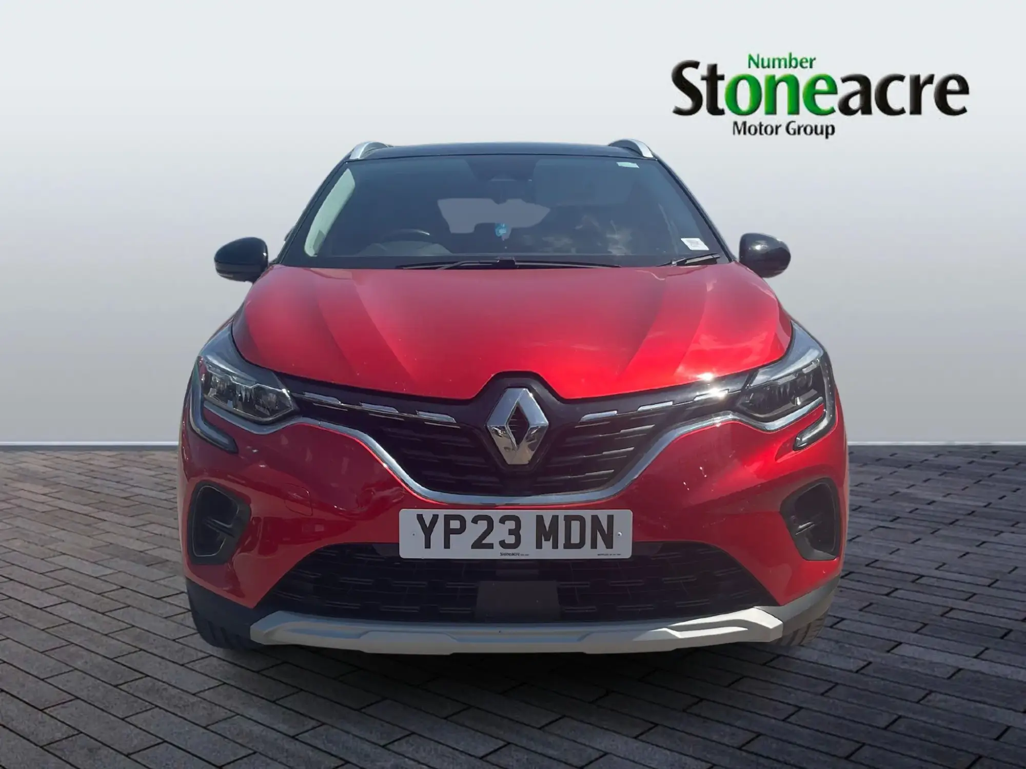 Renault Captur Image 2