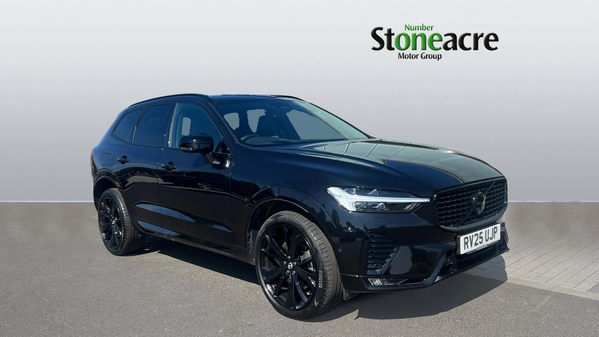 Volvo XC60 listing photo