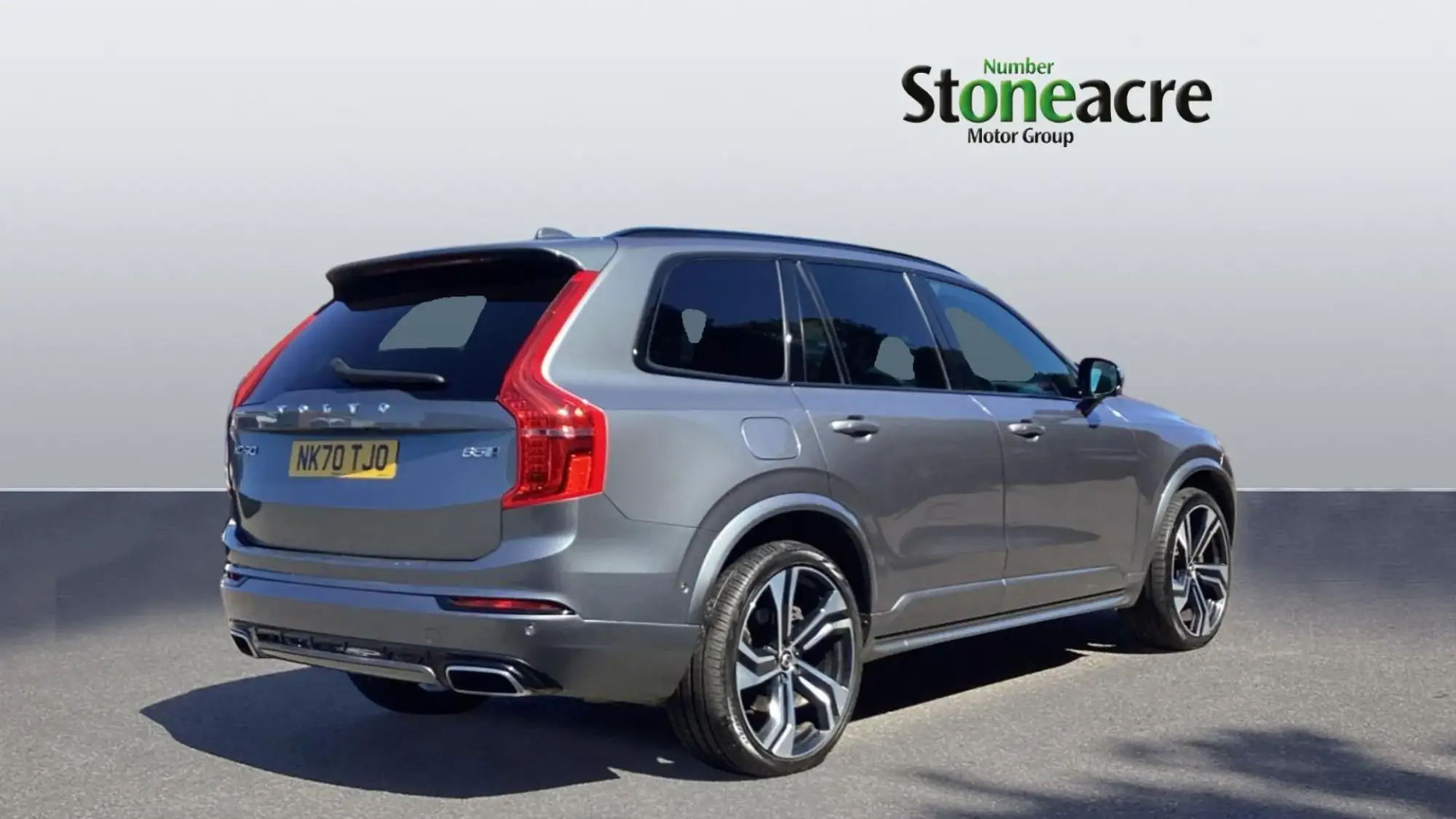 Volvo XC90 2.0 B5D [235] R DESIGN Pro 5dr AWD Geartronic NK70TJO Image 2