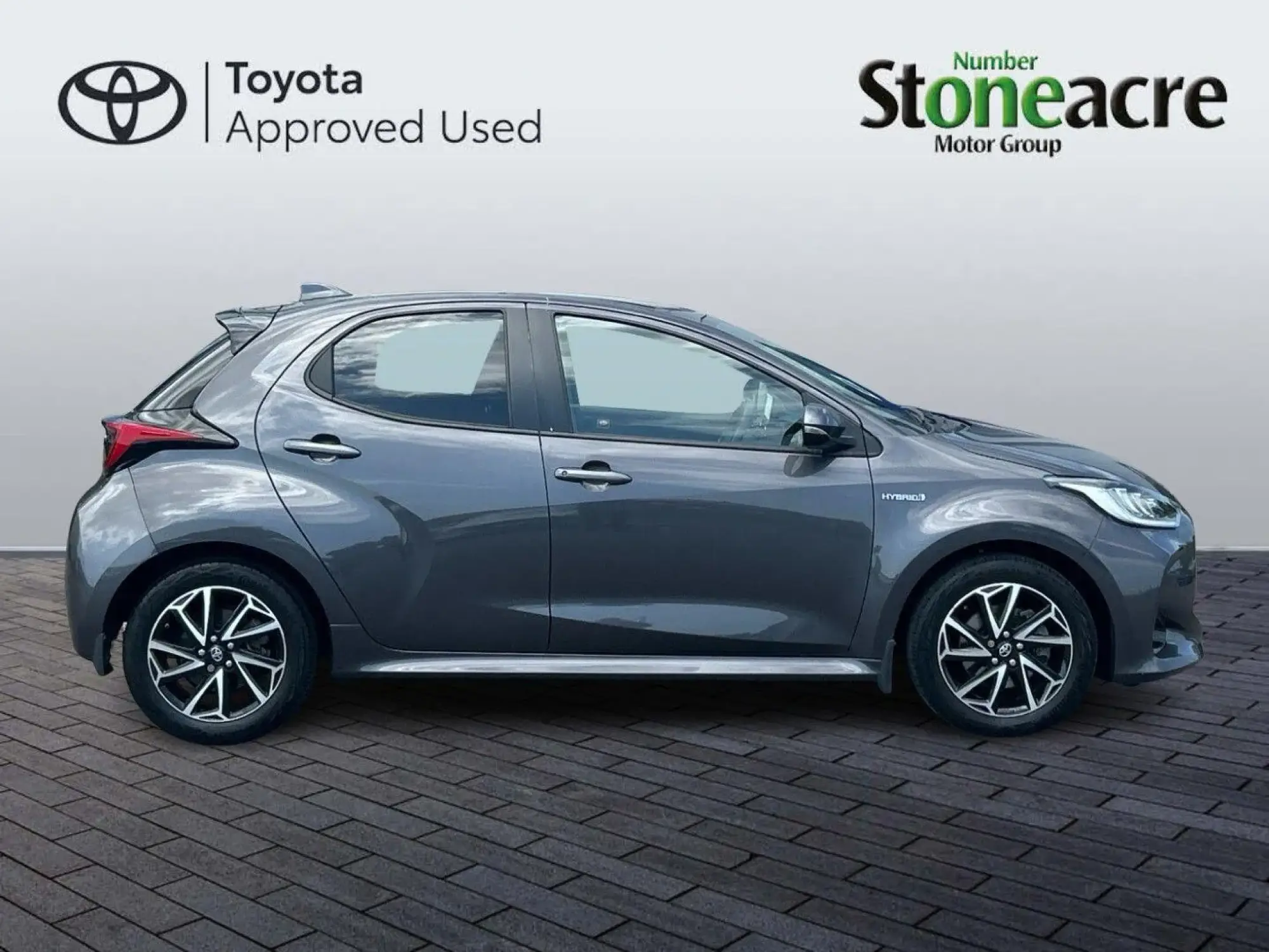 Toyota Yaris Image 2