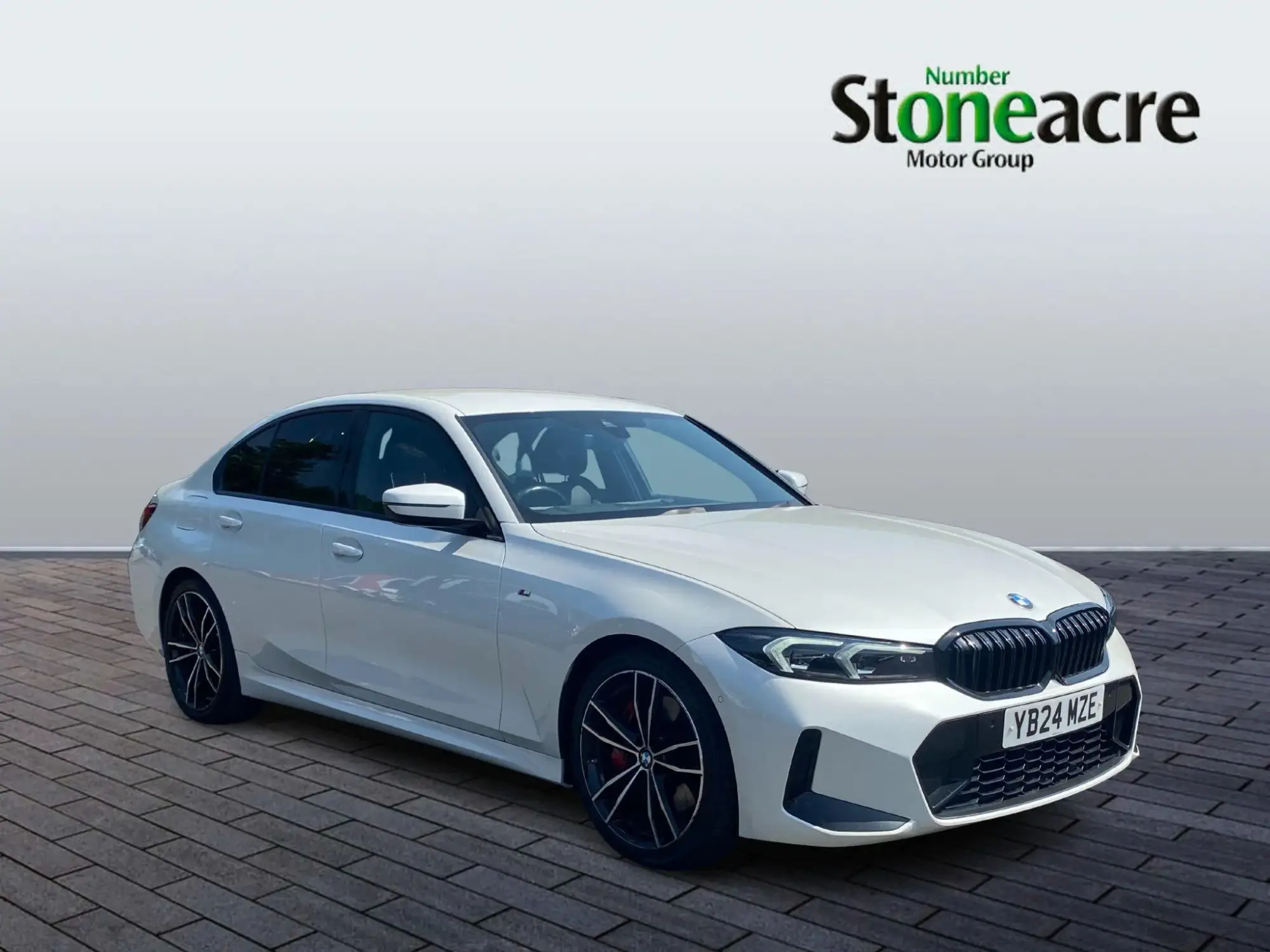 BMW 3 Series Image 1 BMW 3 Series Image 1