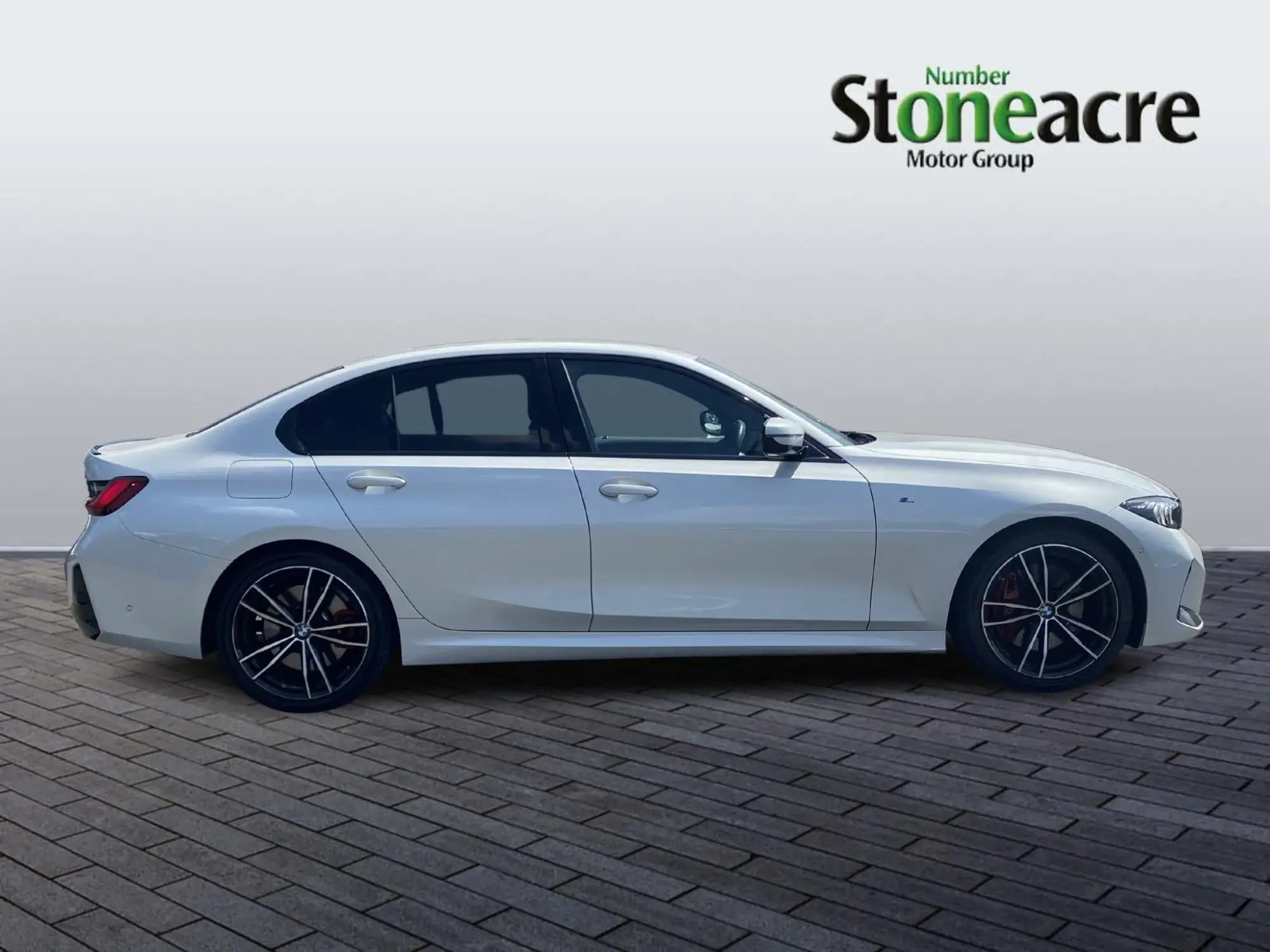 BMW 3 Series Image 7 BMW 3 Series Image 7