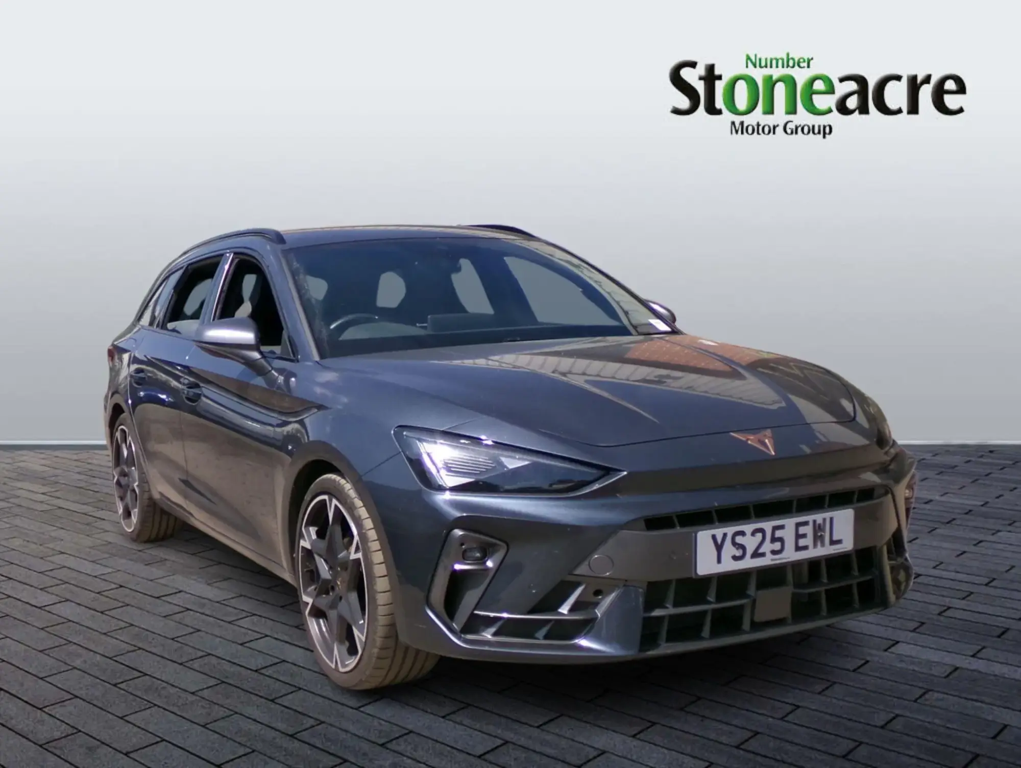 CUPRA Leon 1.5 TSI V2 Euro 6 (s/s) 5dr YS25EWL Image 1