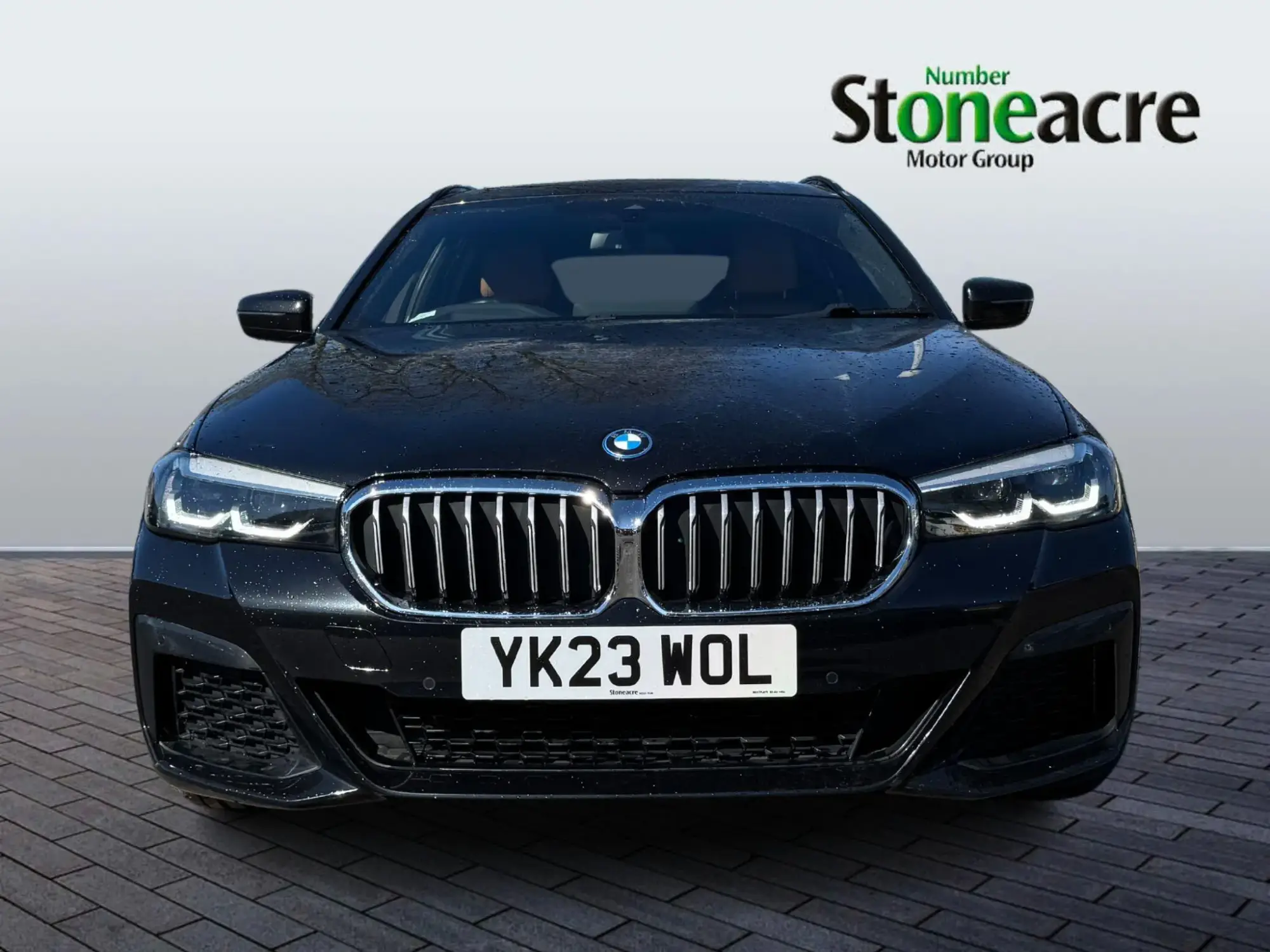 BMW 5 Series Image 2 BMW 5 Series Image 2