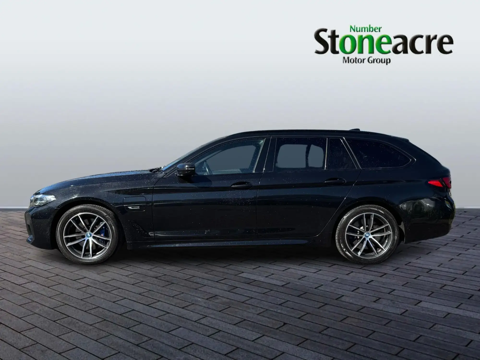 BMW 5 Series Image 5 BMW 5 Series Image 5