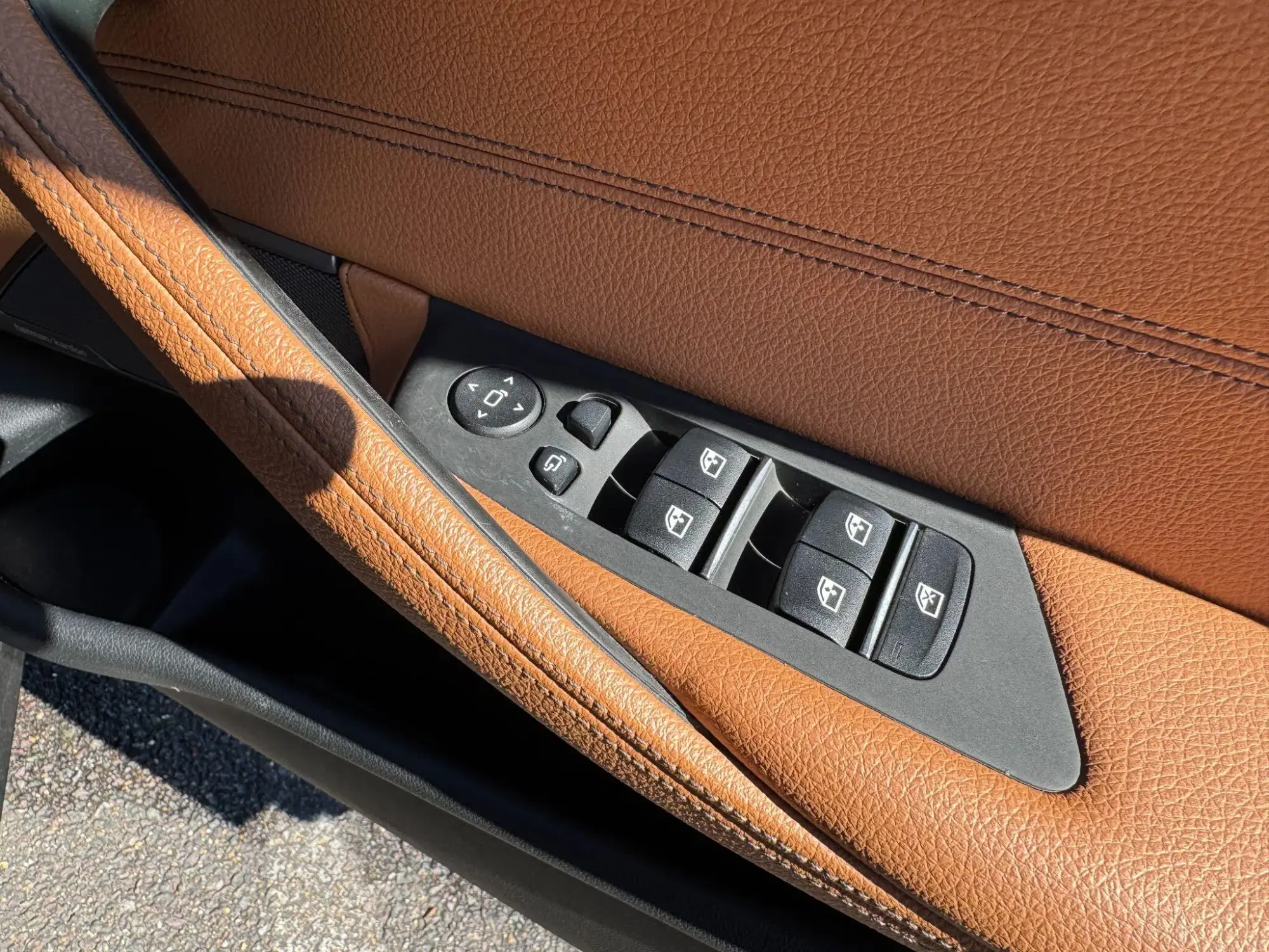 BMW 5 Series Image 14 BMW 5 Series Image 14