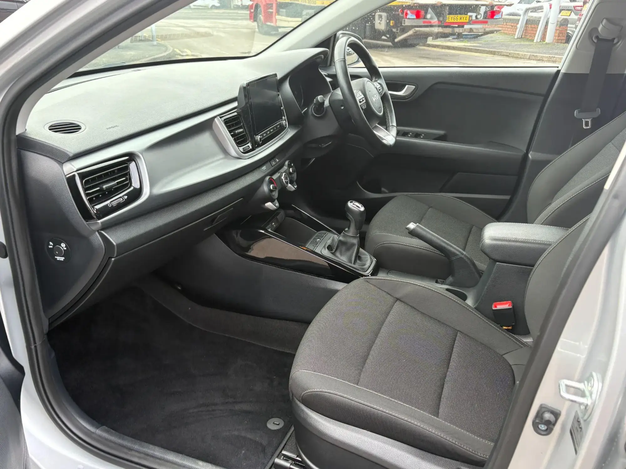 Kia Rio Image 14 Kia Rio Image 14